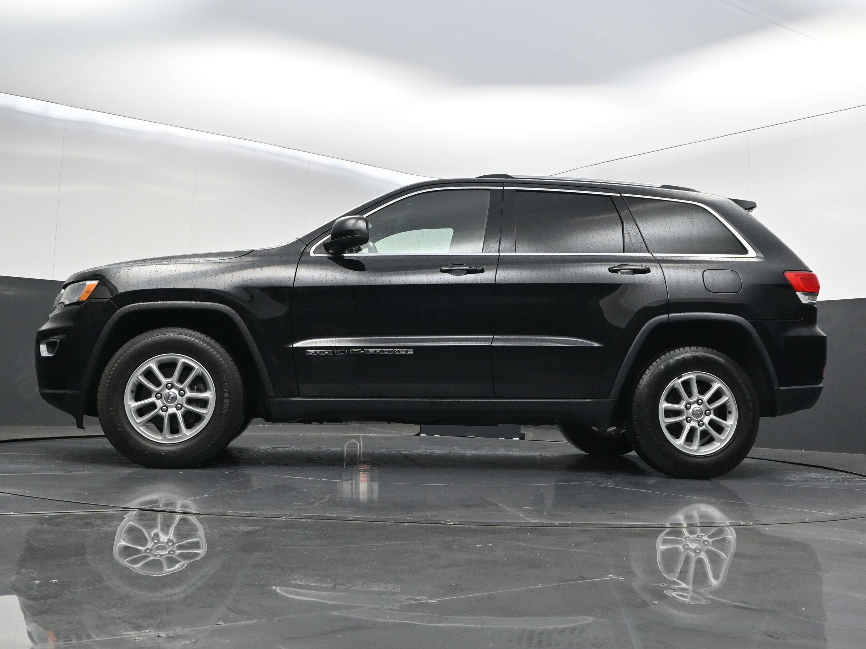 2018 Jeep Grand Cherokee Laredo E 4x4