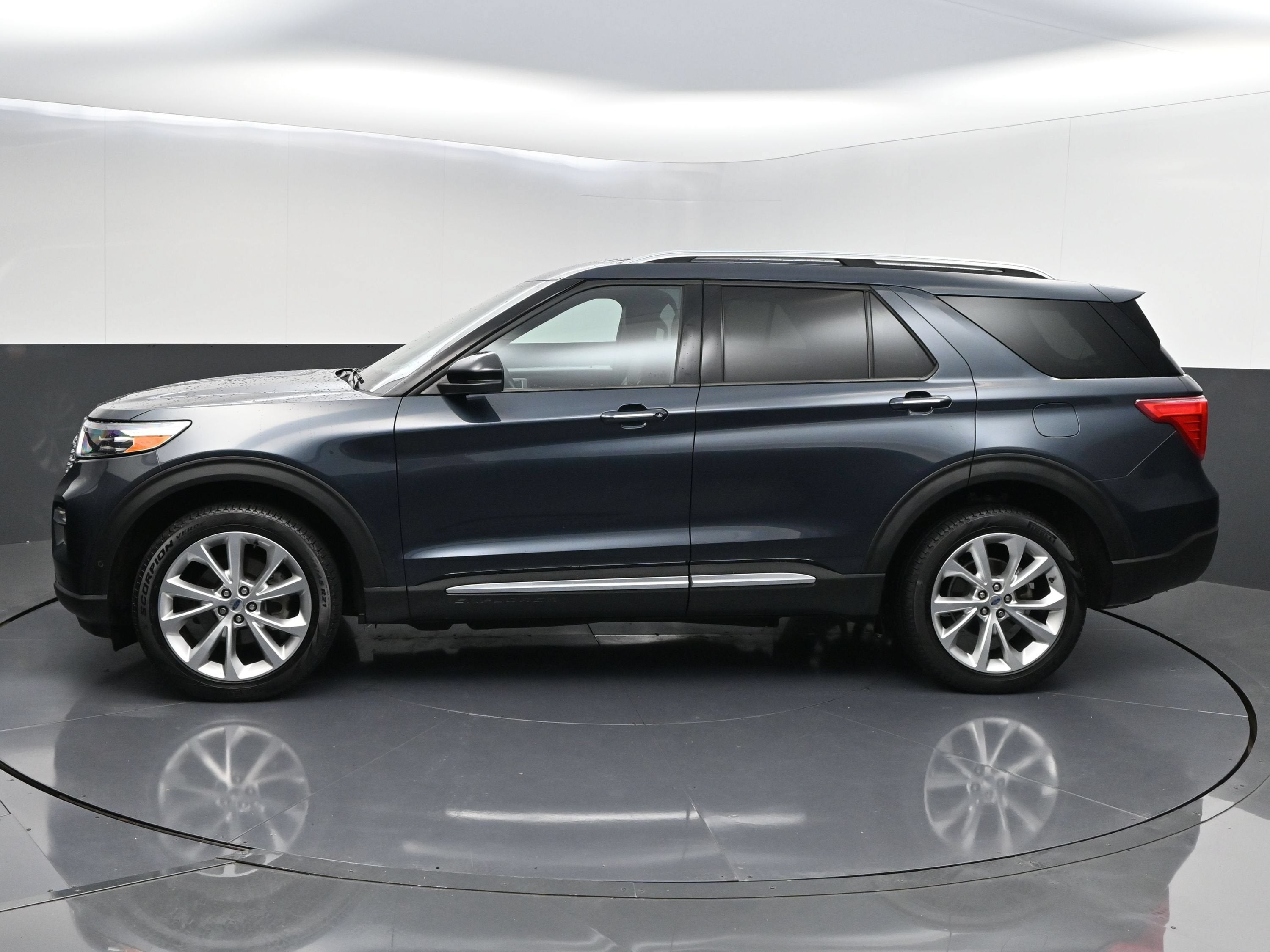 2022 Ford Explorer Platinum
