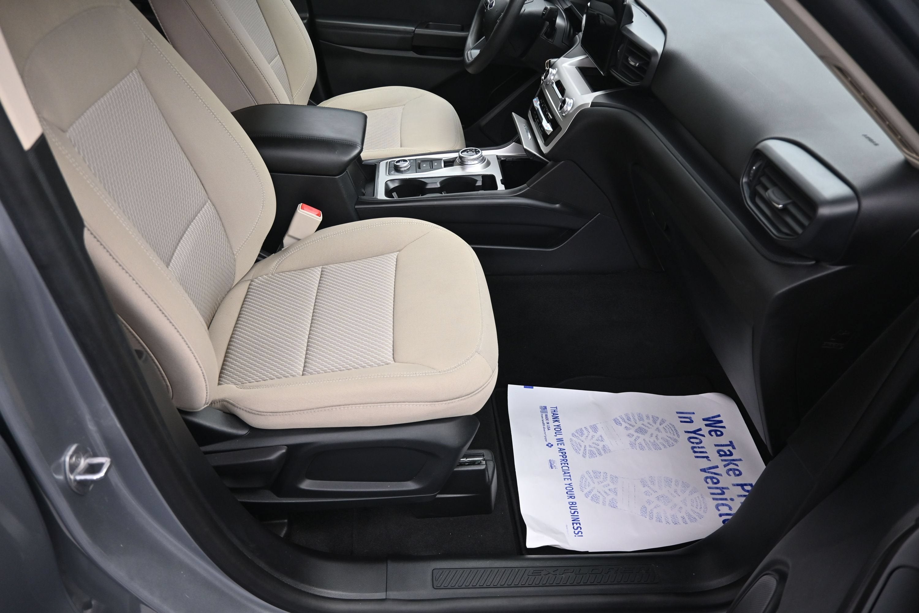 2021 Ford Explorer Base
