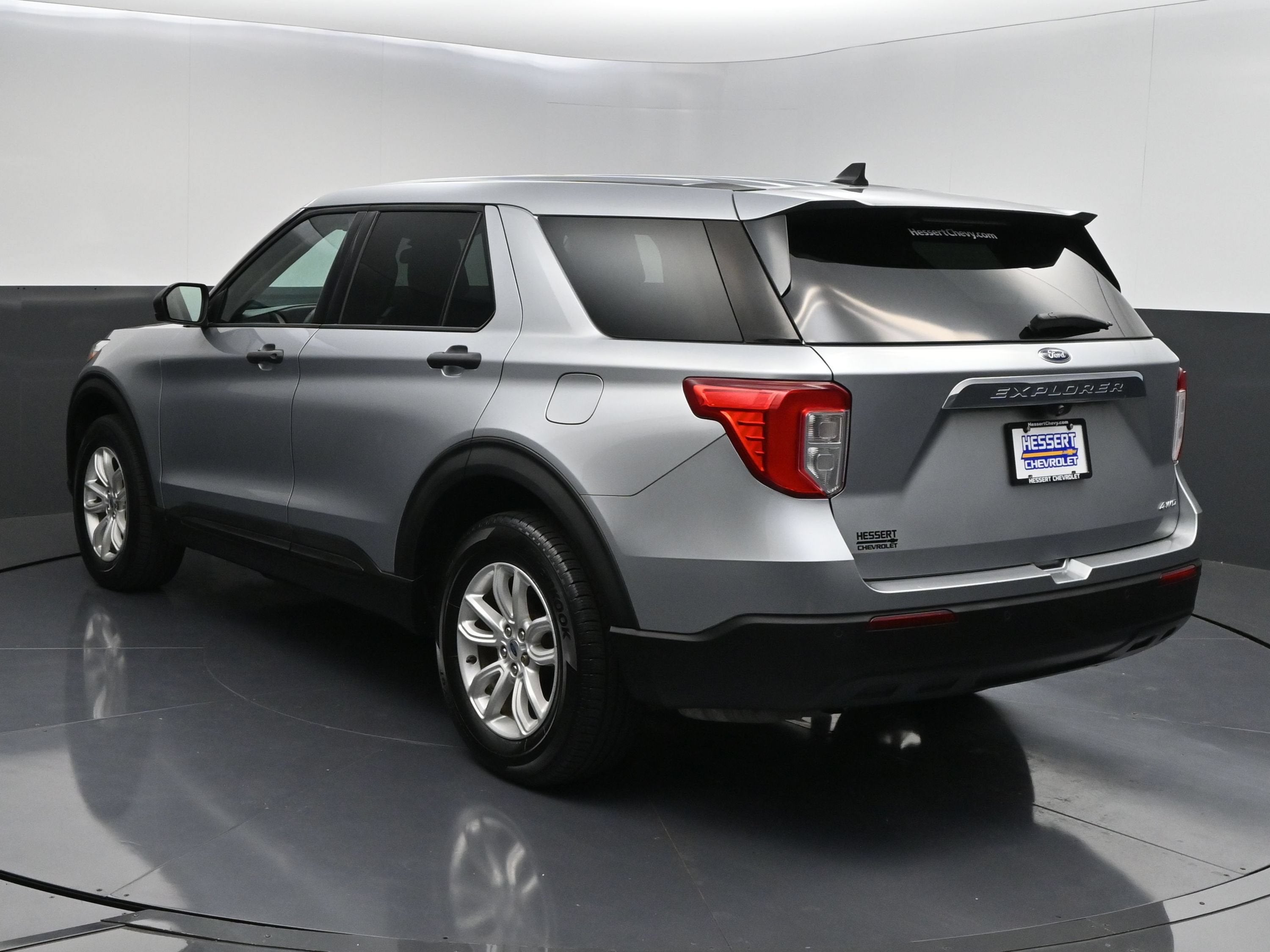 2021 Ford Explorer Base
