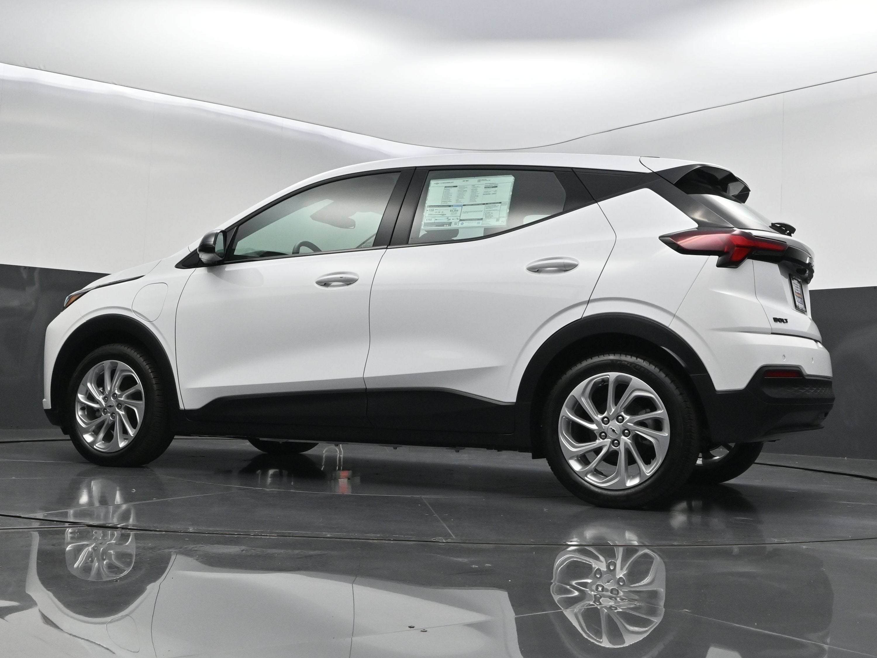 2027 Chevrolet Bolt LT - Photo 38