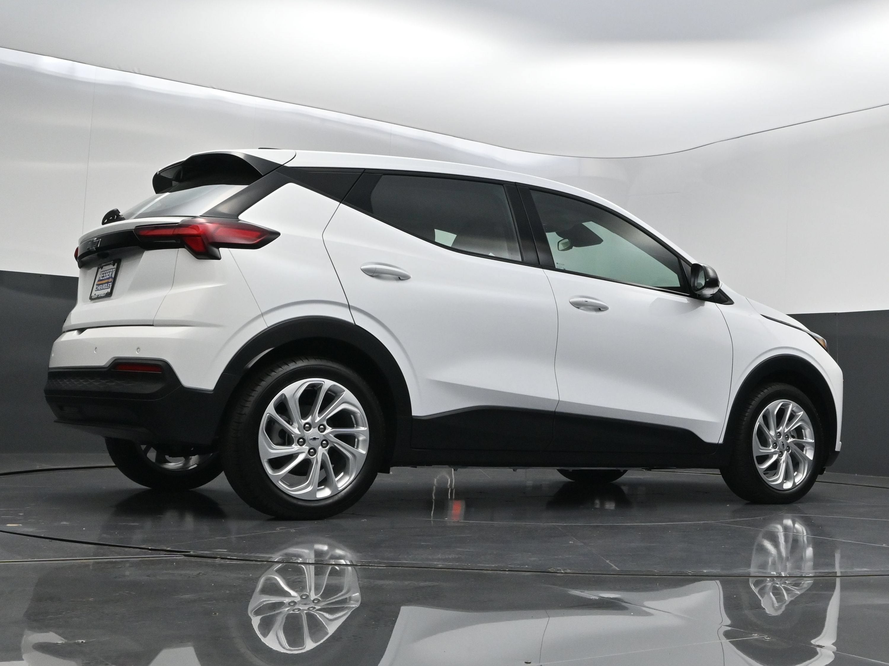 2027 Chevrolet Bolt LT - Photo 40
