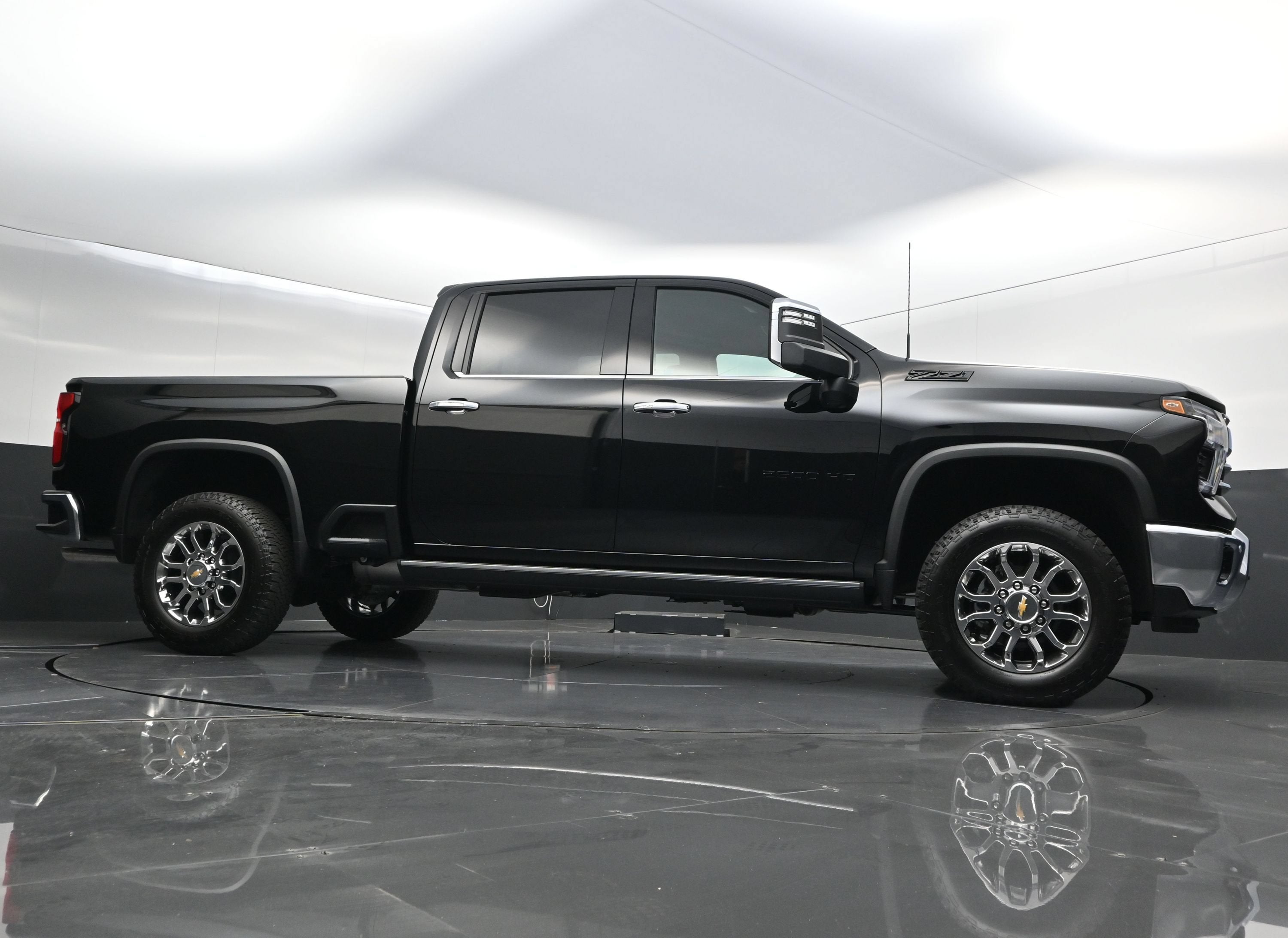 2026 Chevrolet Silverado 2500 HD LTZ - Photo 49