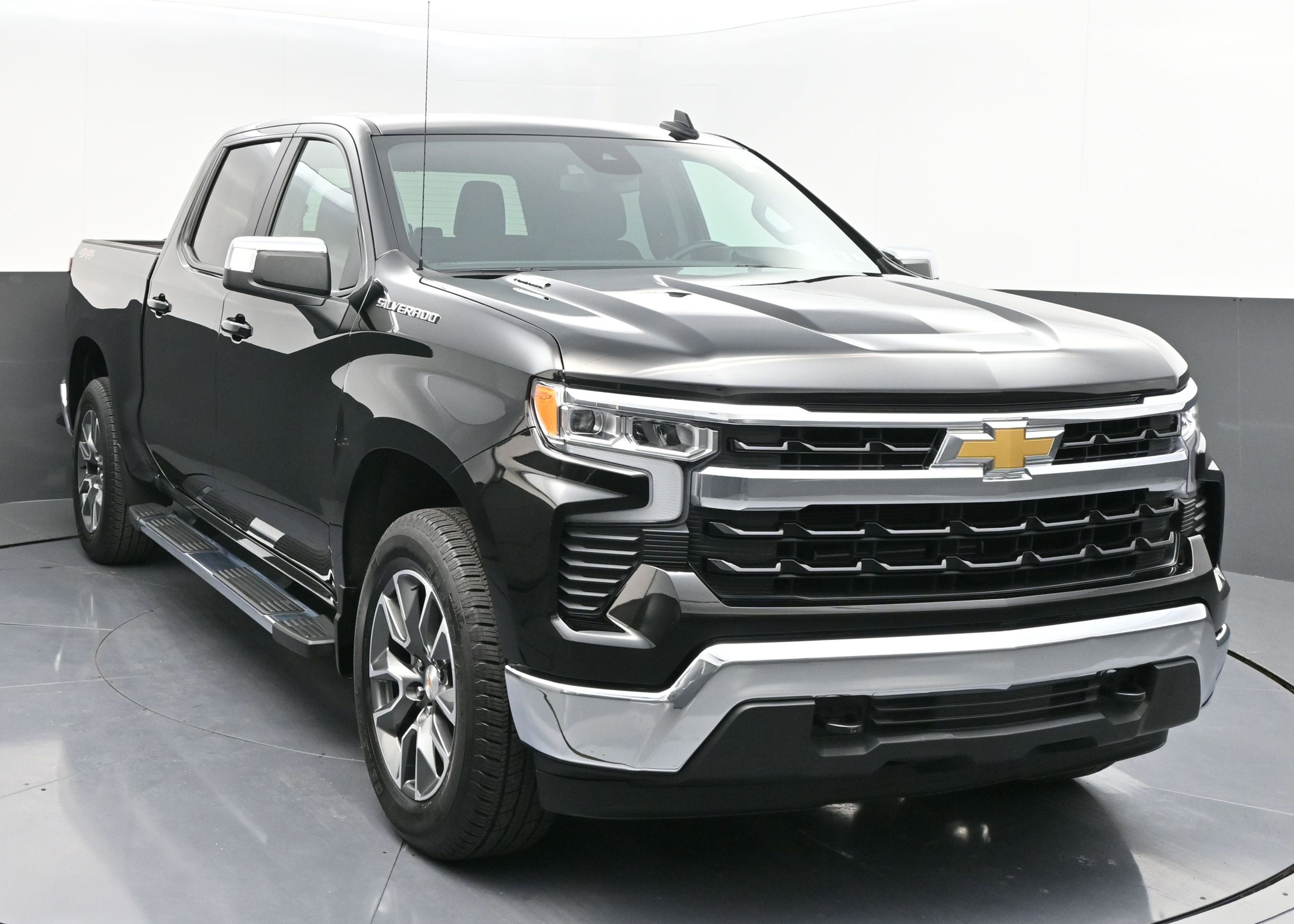 2025 Chevrolet Silverado 1500 LT (2FL)