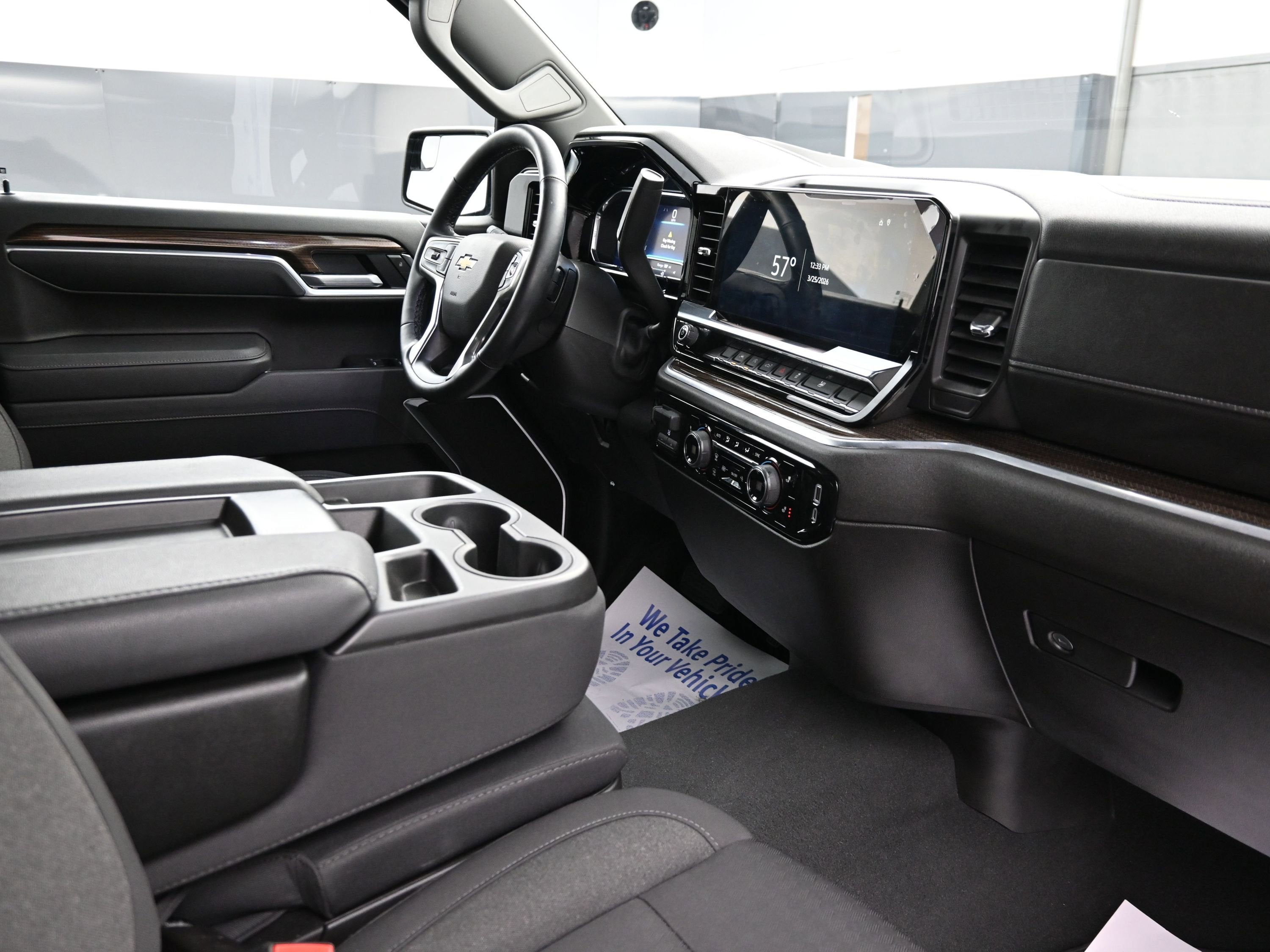 2025 Chevrolet Silverado 1500 LT (2FL)