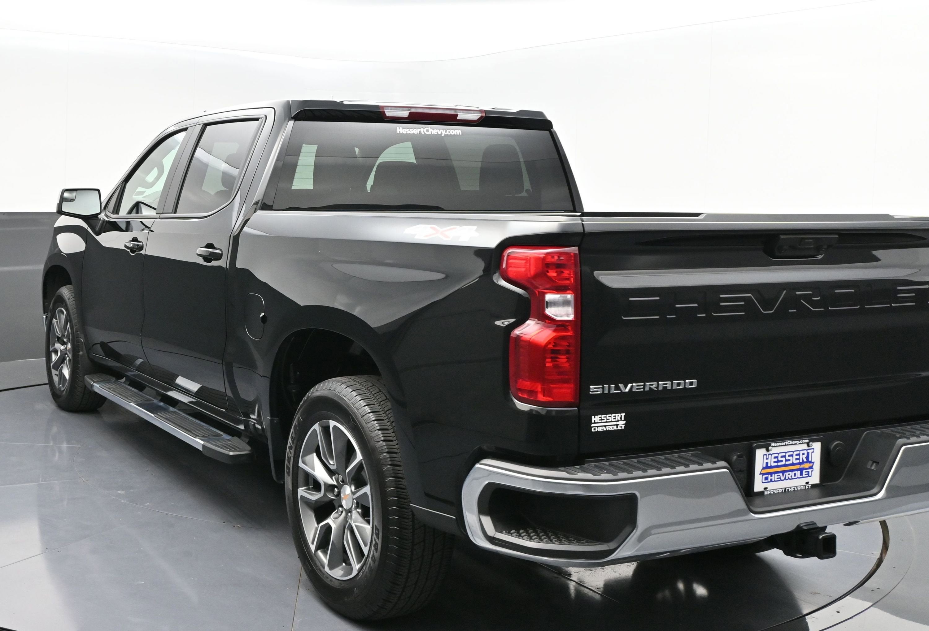 2025 Chevrolet Silverado 1500 LT (2FL)