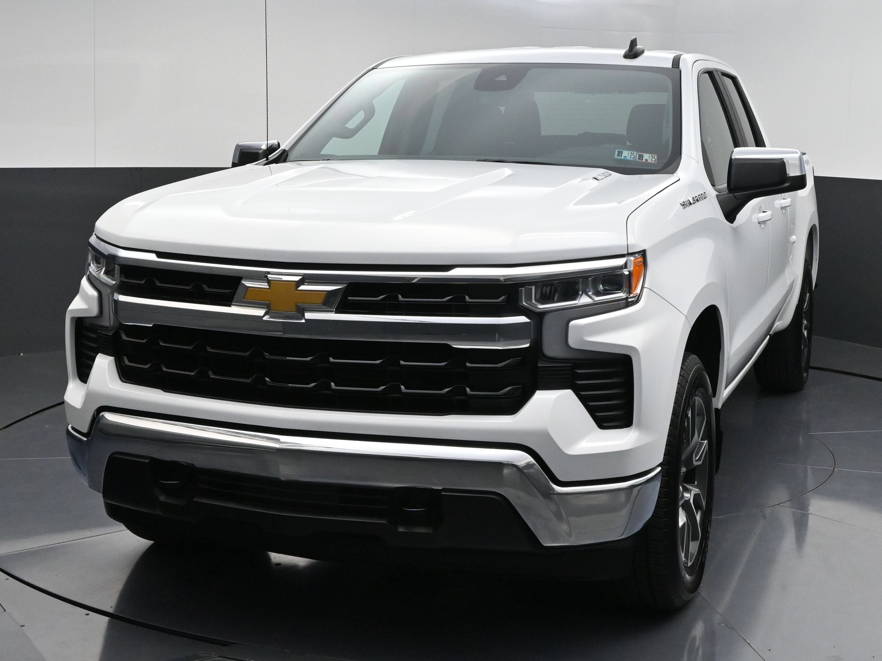 2025 Chevrolet Silverado 1500 LT (2FL)