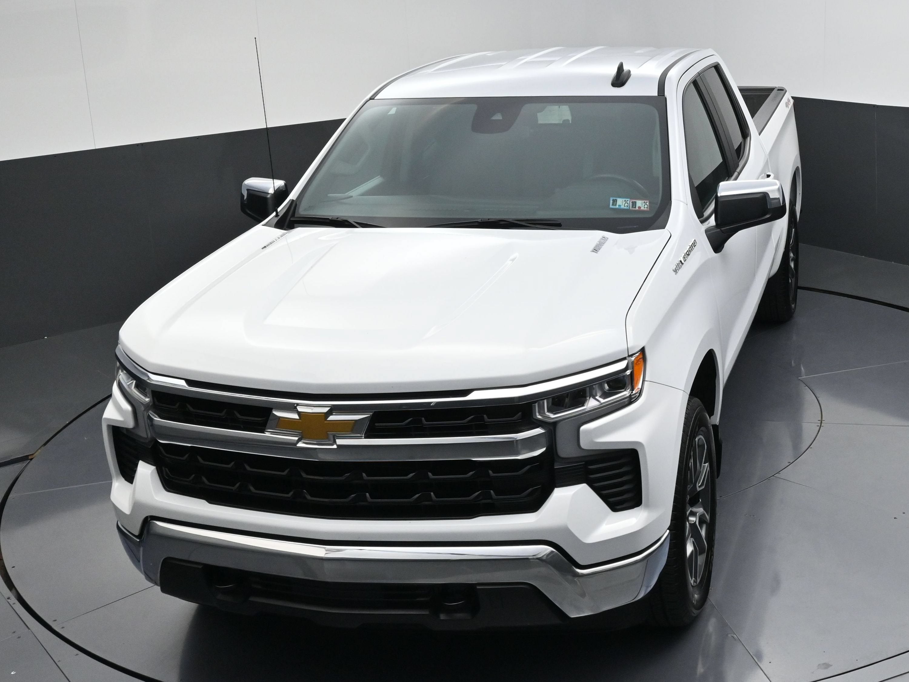 2025 Chevrolet Silverado 1500 LT (2FL)