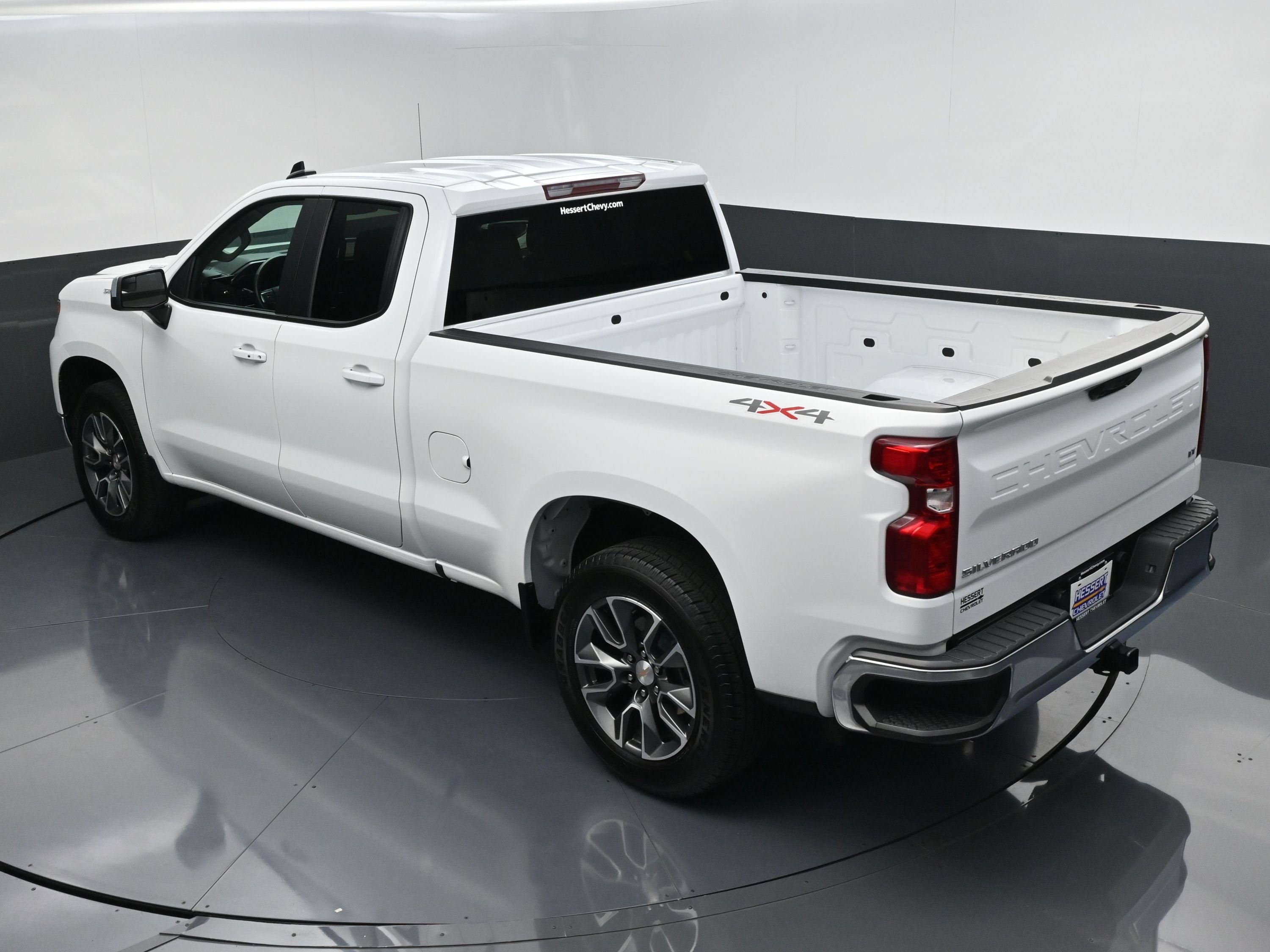 2025 Chevrolet Silverado 1500 LT (2FL)