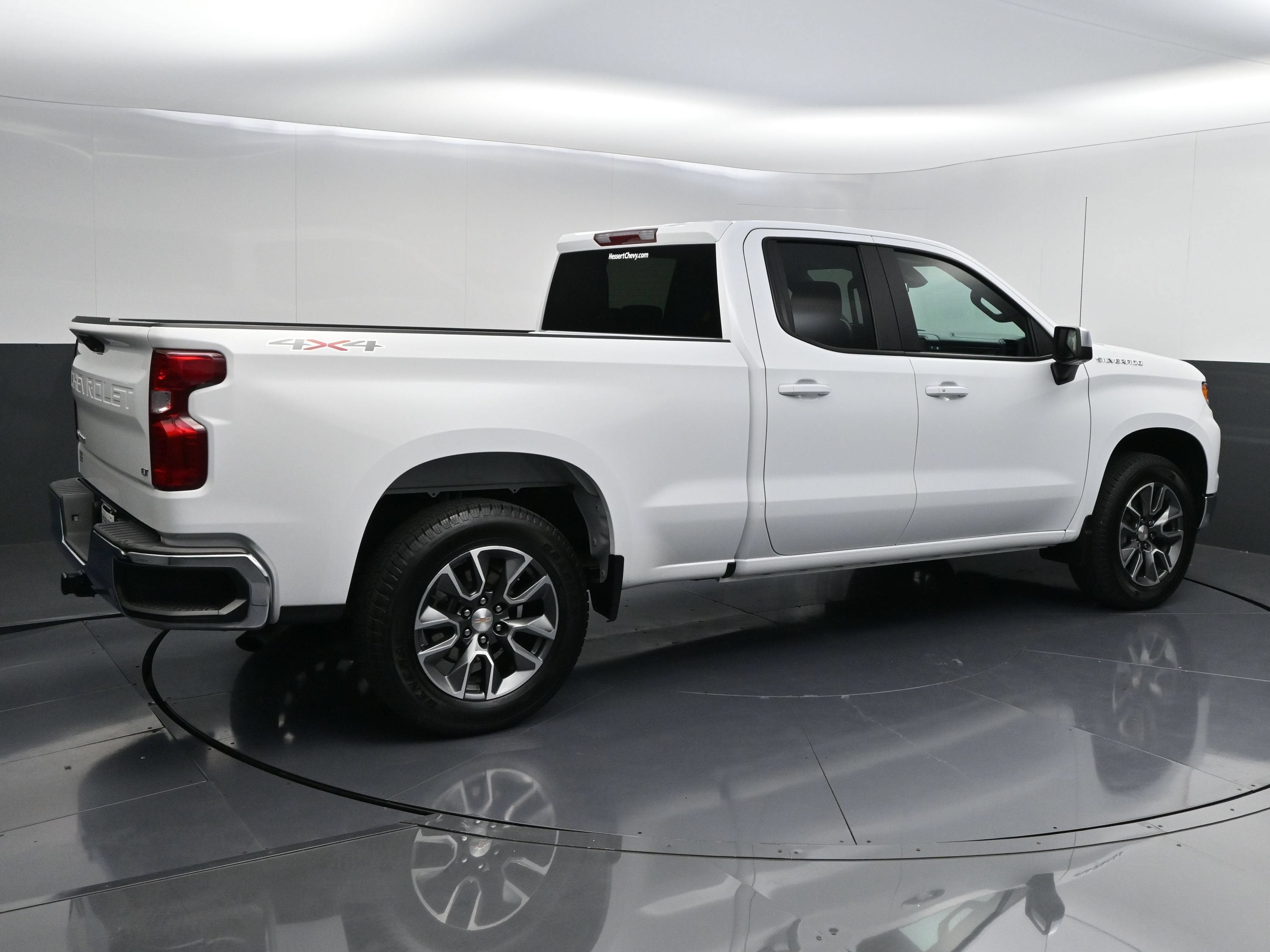 2025 Chevrolet Silverado 1500 LT (2FL)