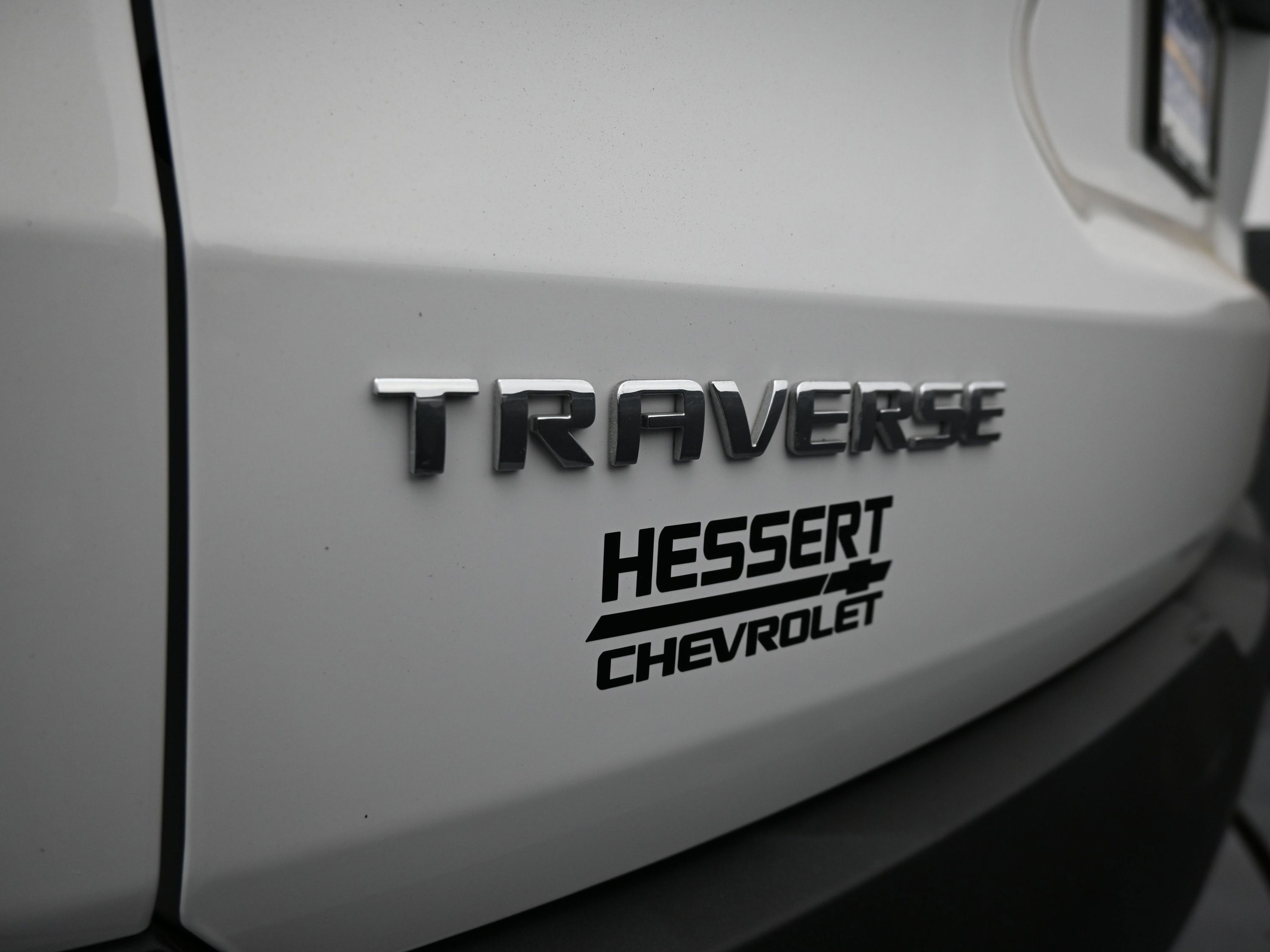 2023 Chevrolet Traverse LS