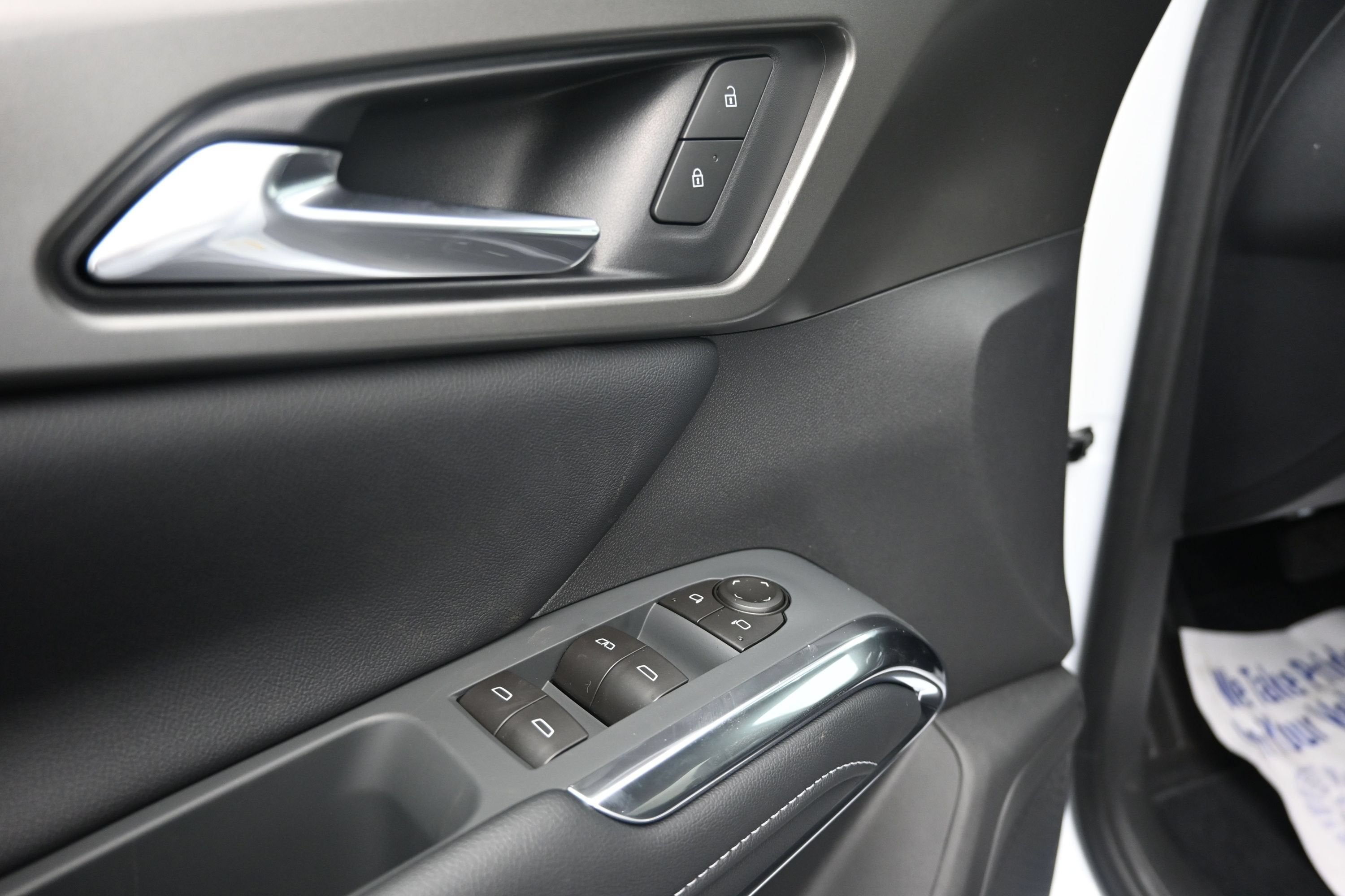 2027 Chevrolet Traverse LT - Photo 26