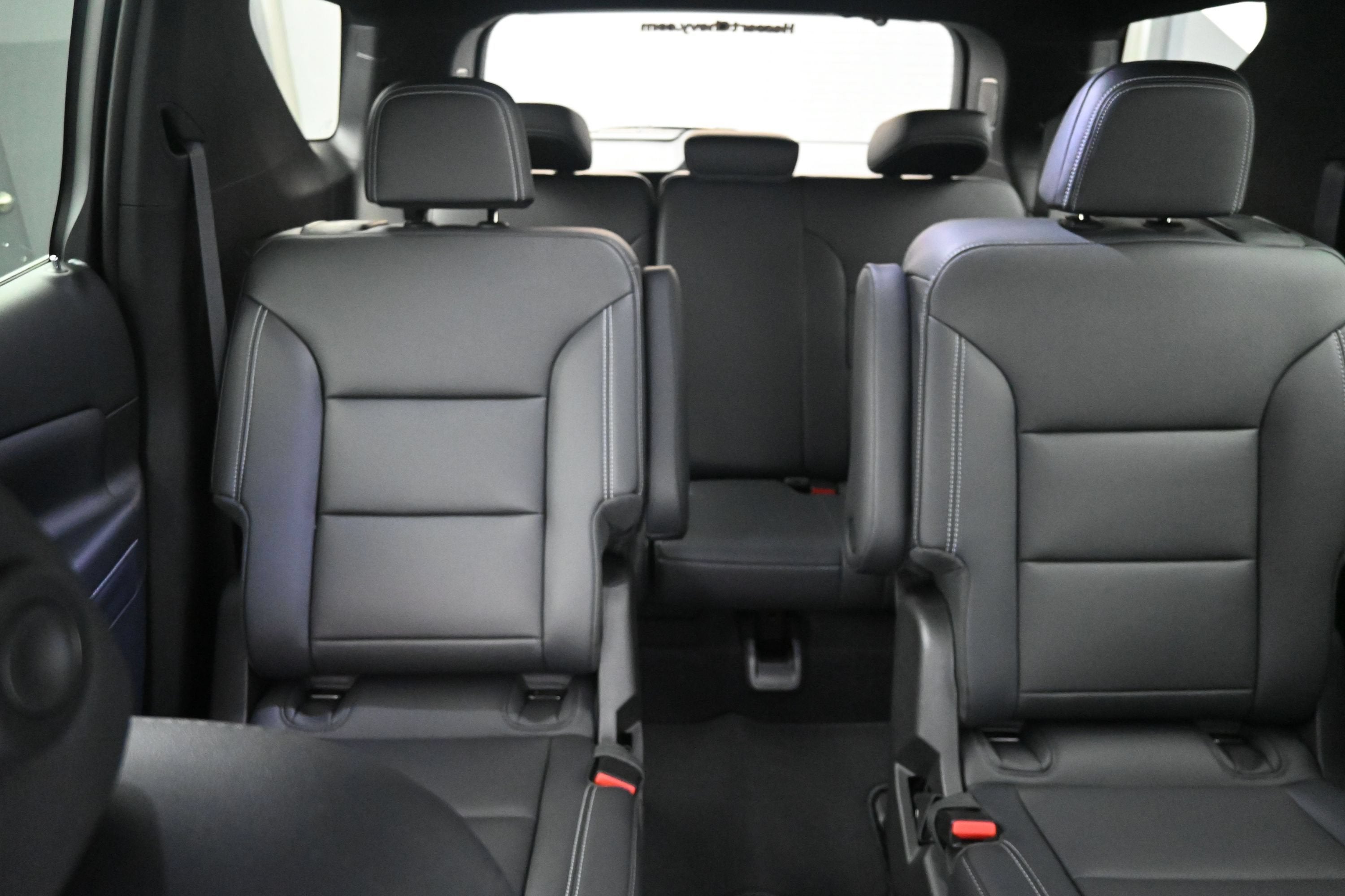 2027 Chevrolet Traverse LT - Photo 32