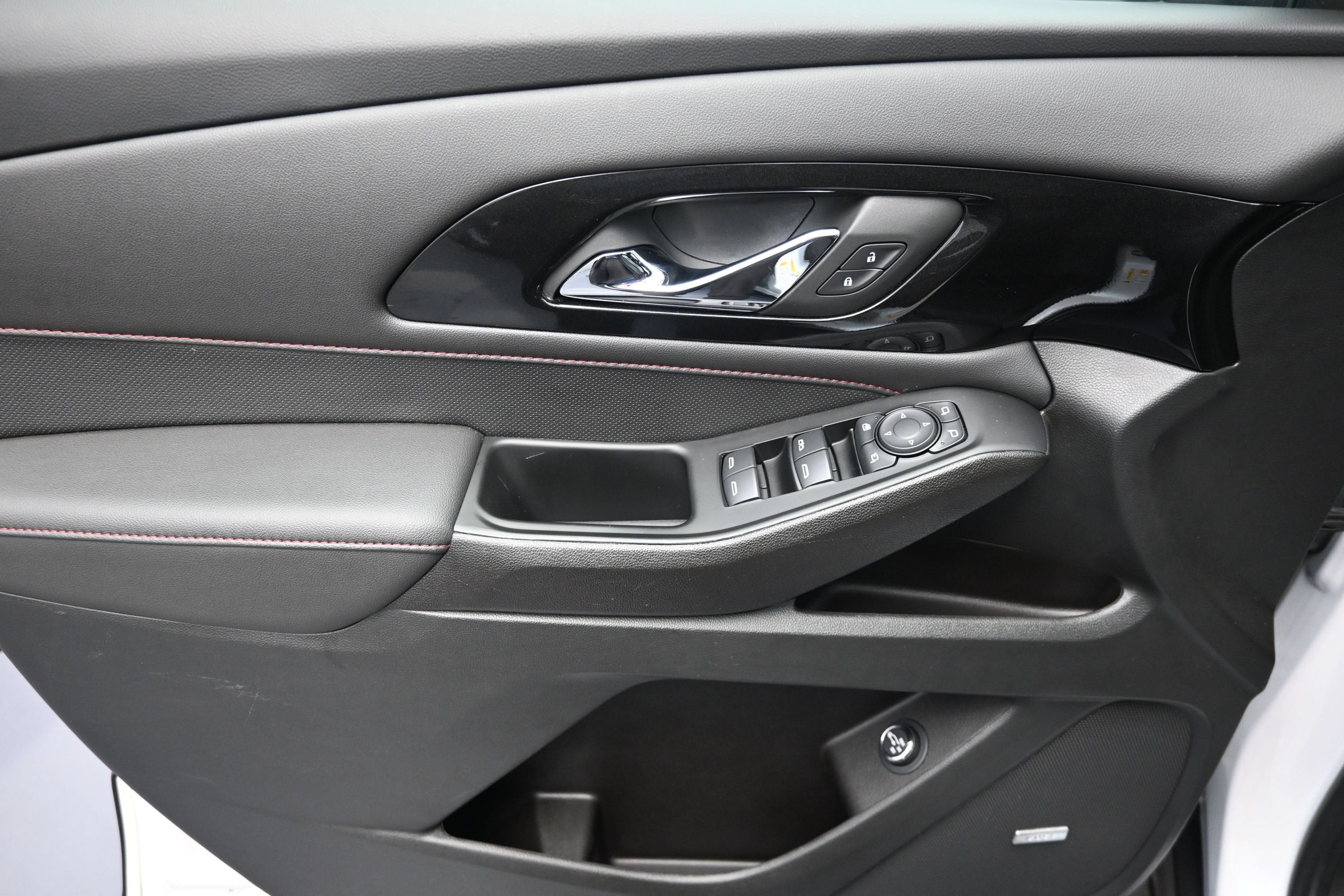 2023 Chevrolet Traverse RS - Photo 28