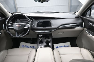2022 Cadillac XT4 Premium Luxury