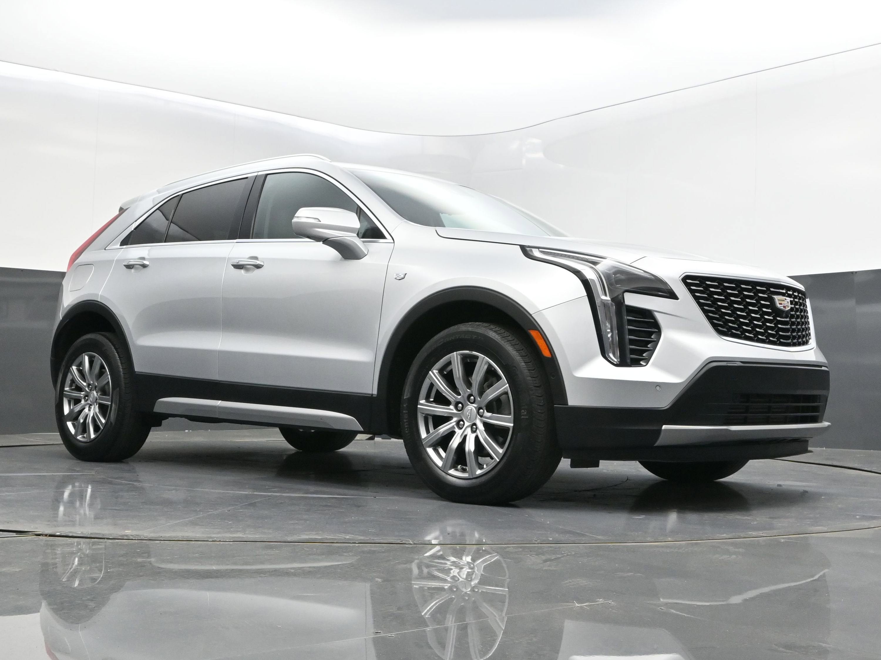 2022 Cadillac XT4 Premium Luxury