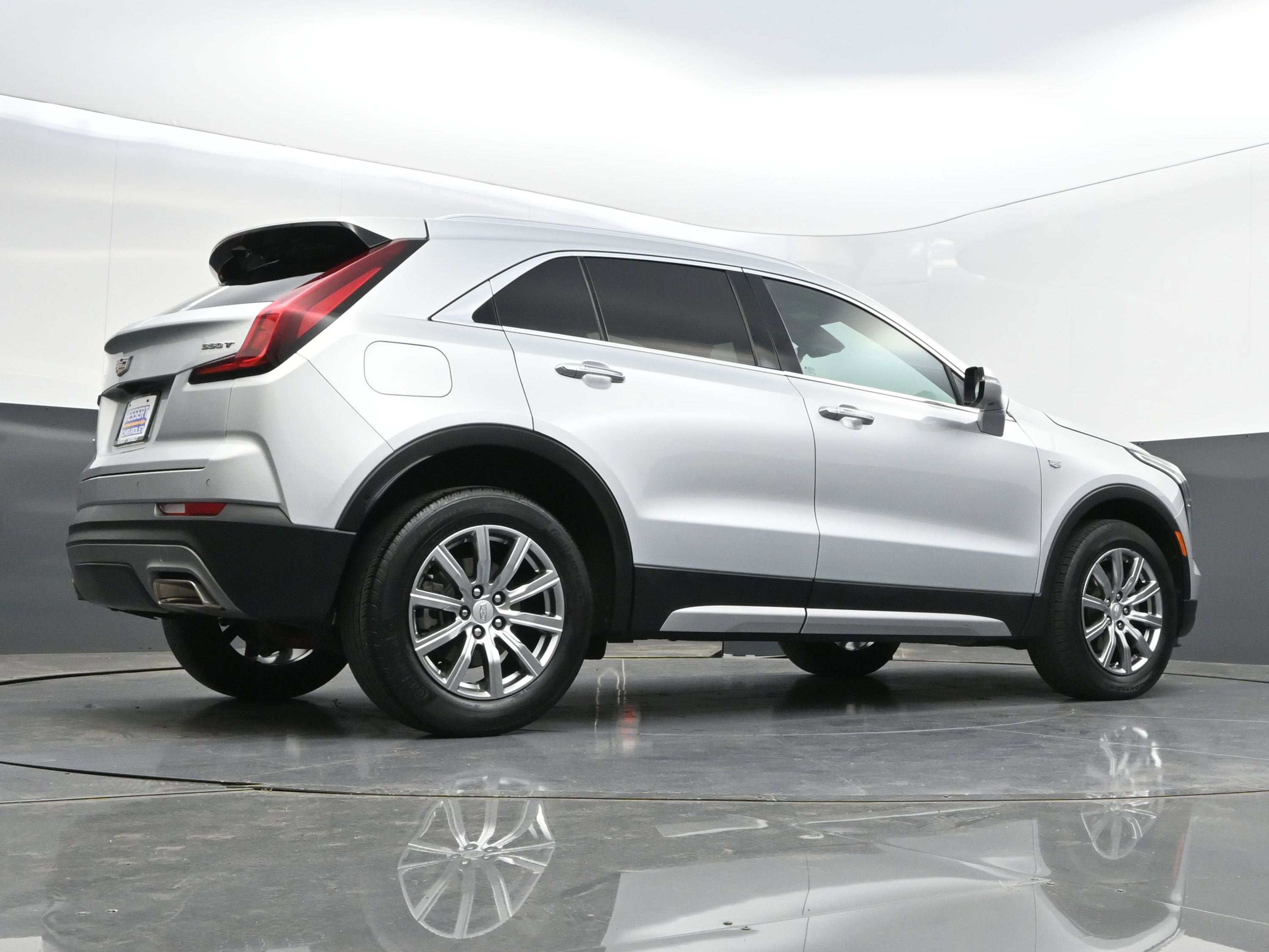 2022 Cadillac XT4 Premium Luxury