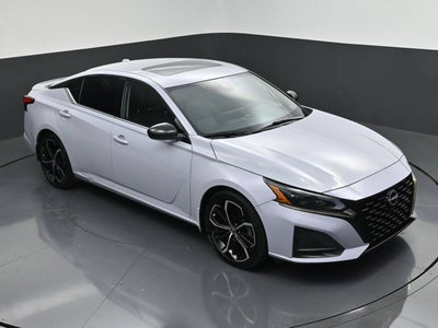 2023 Nissan Altima SR FWD