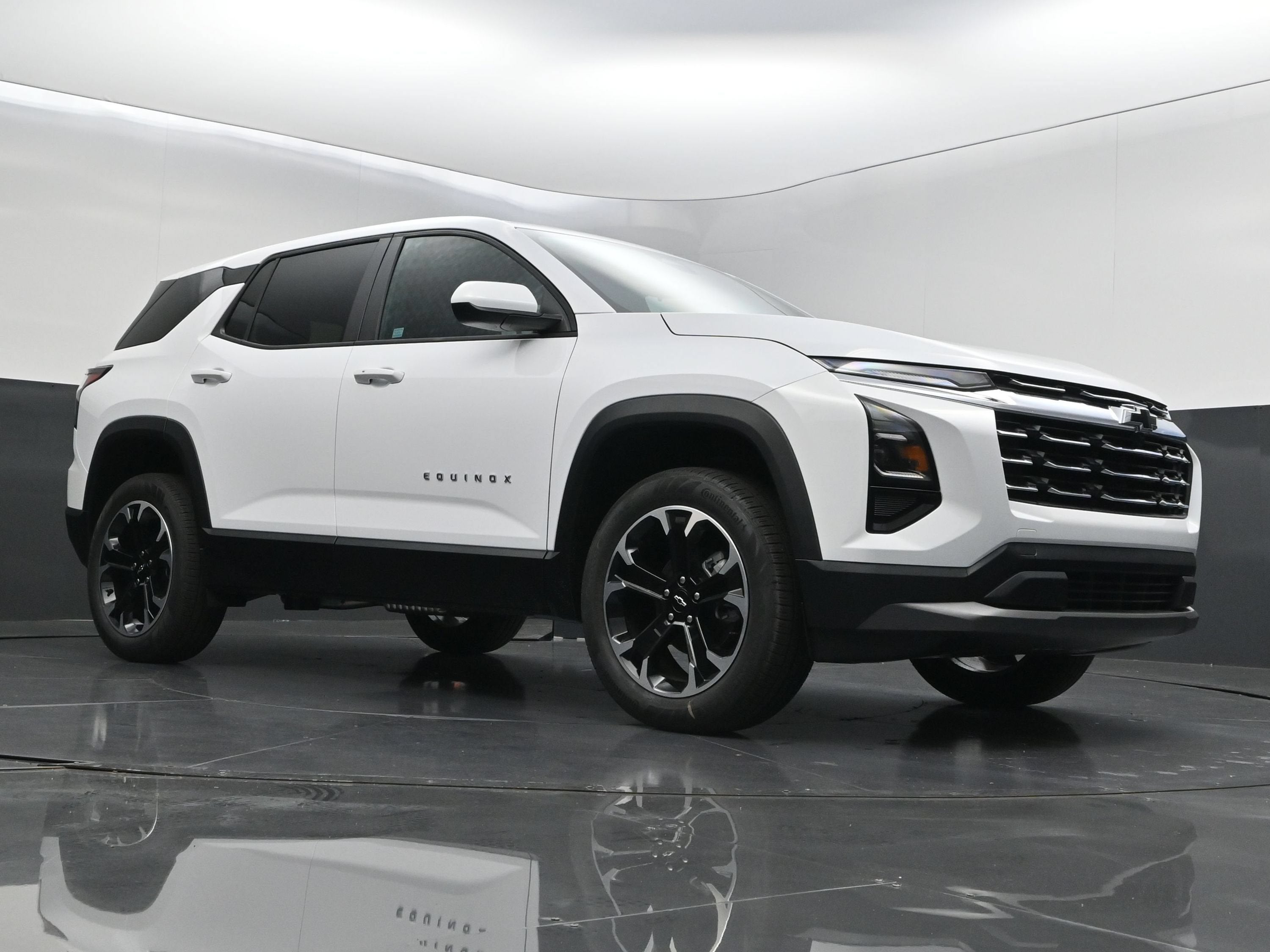 2027 Chevrolet Equinox LT - Photo 36