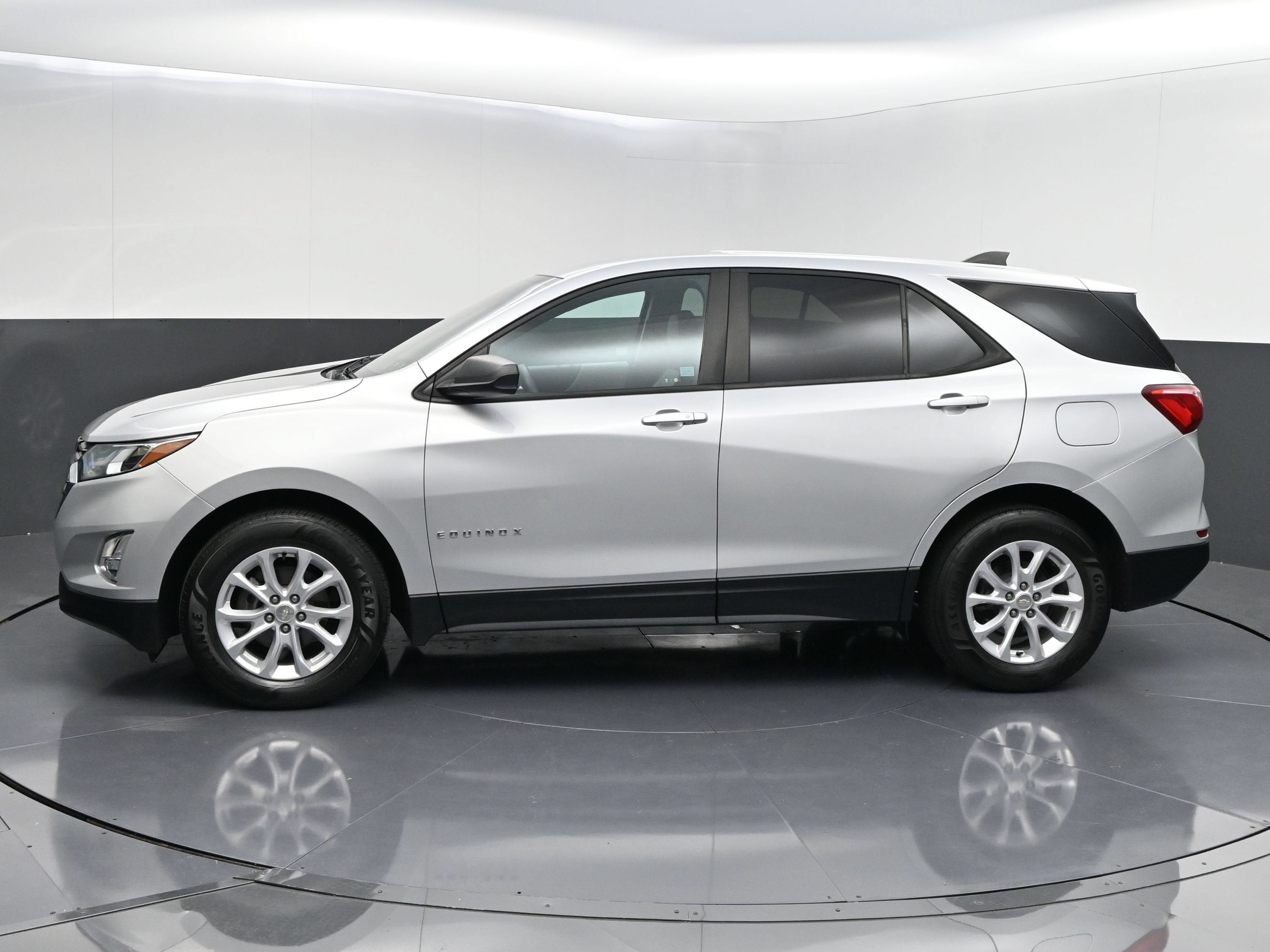 2021 Chevrolet Equinox LS