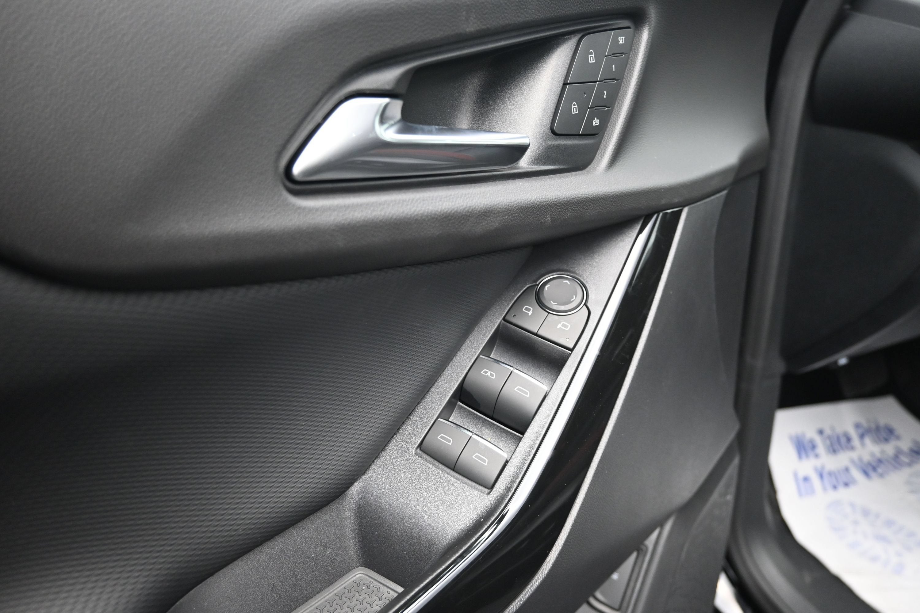 2027 Chevrolet Equinox RS - Photo 27
