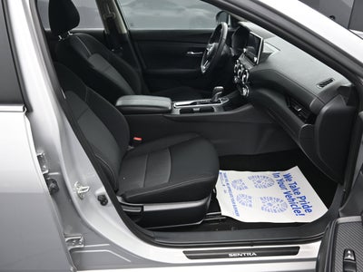 2022 Nissan Sentra SV Xtronic CVT