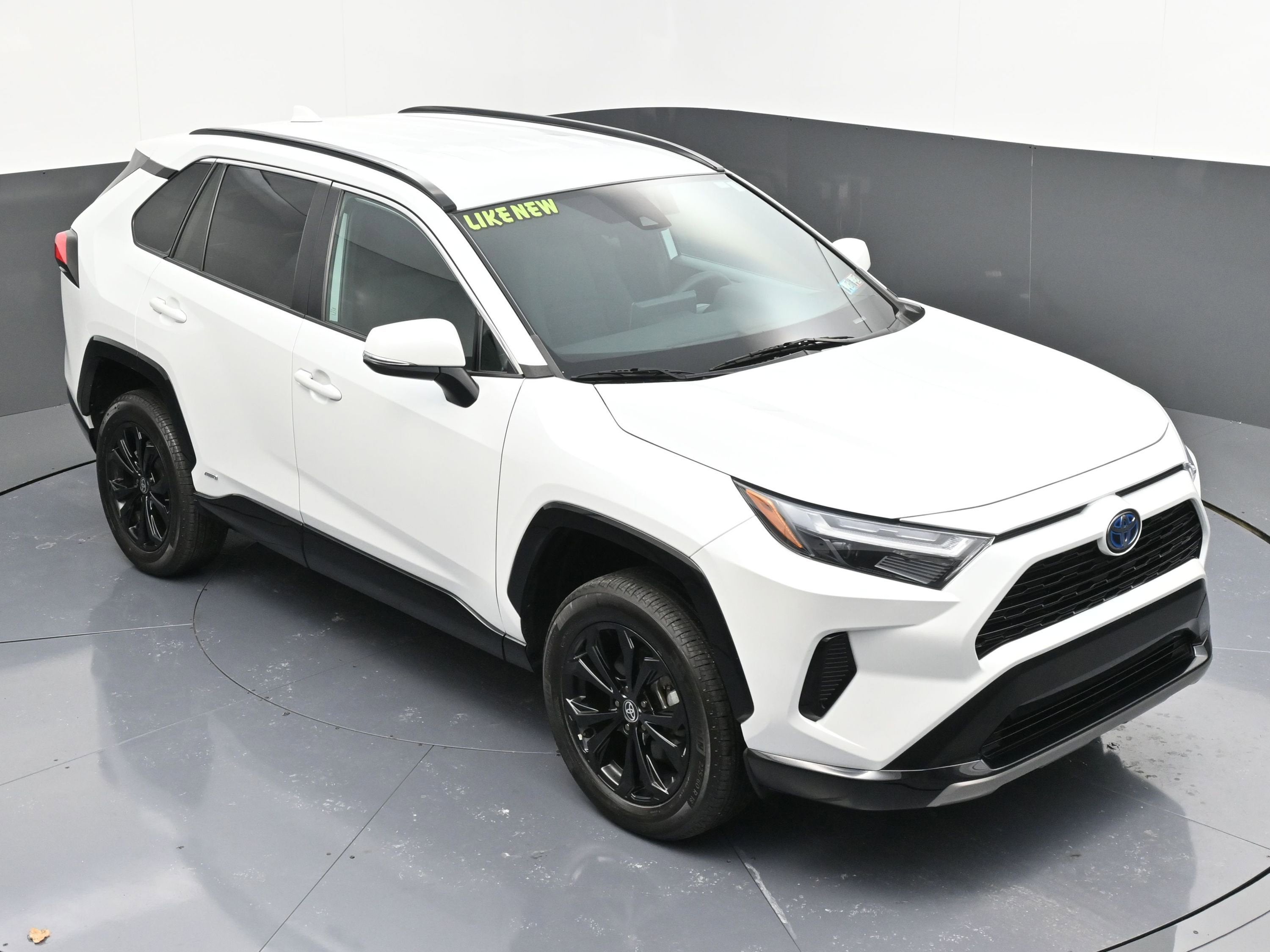 2023 Toyota RAV4 Hybrid SE