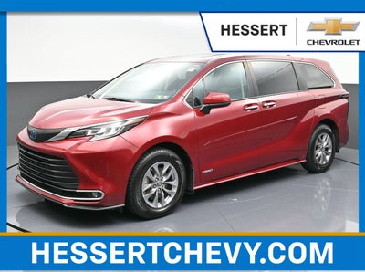 2021 Toyota Sienna XLE