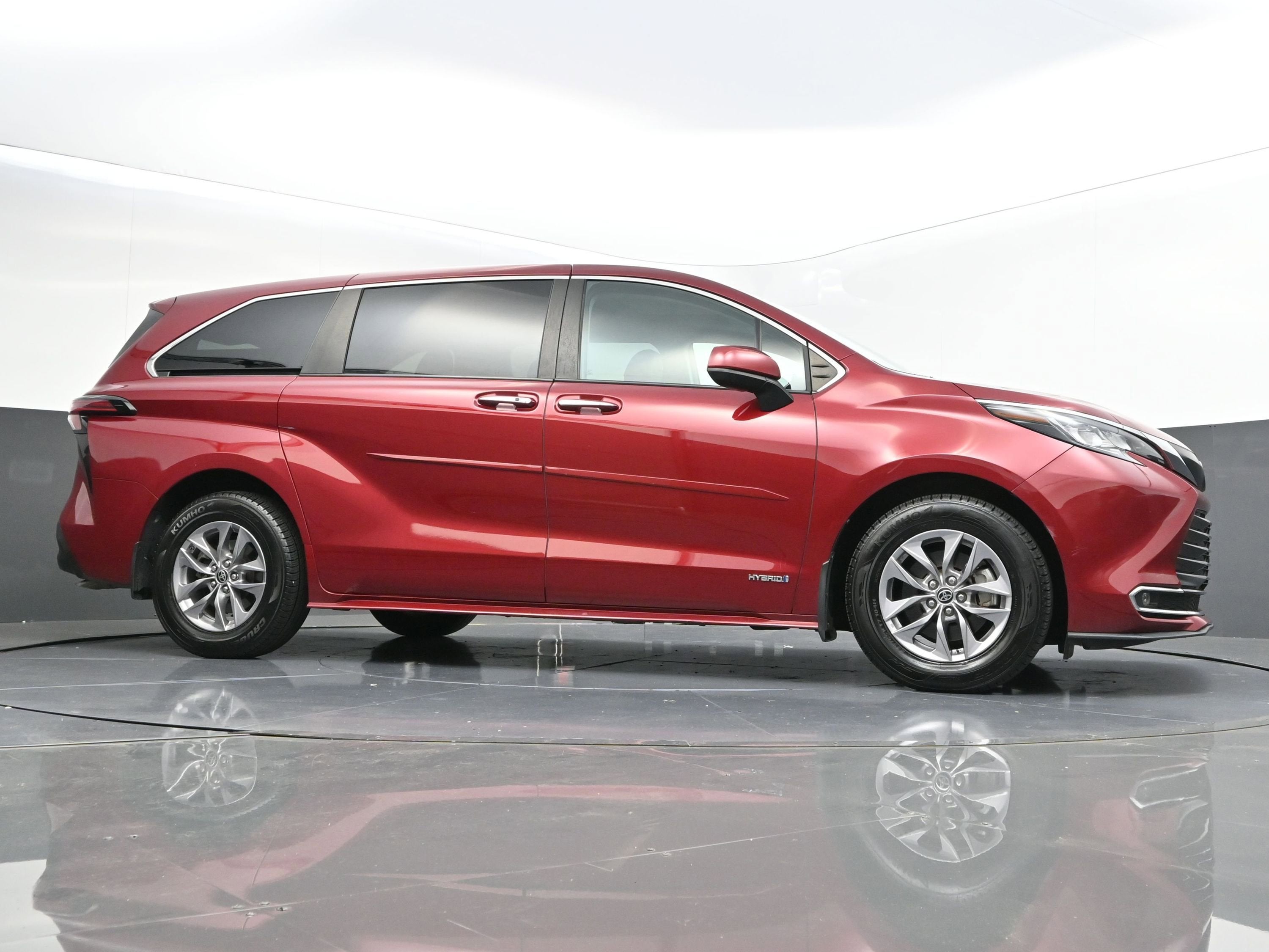 2021 Toyota Sienna XLE