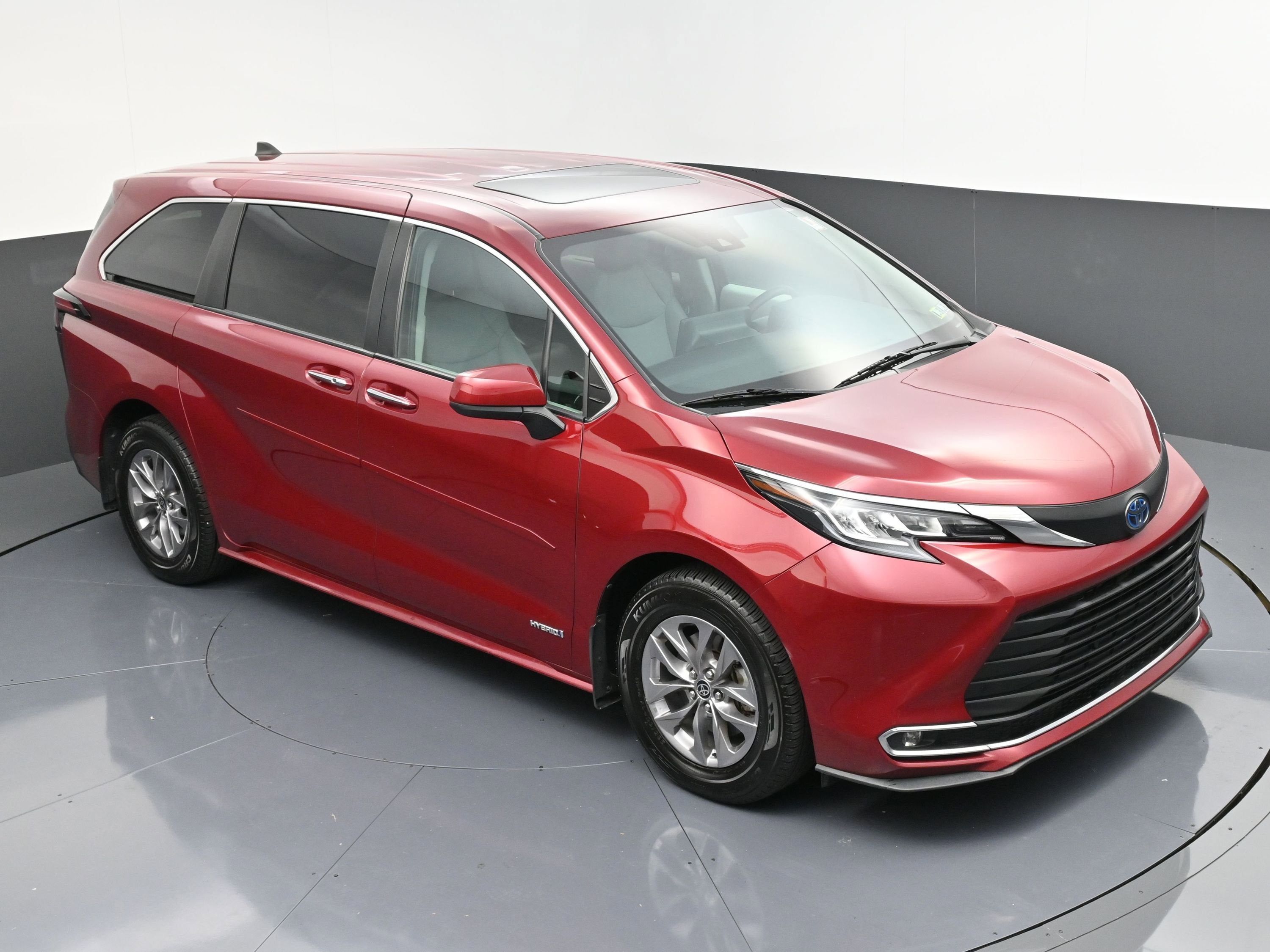 2021 Toyota Sienna XLE