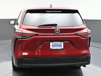 2021 Toyota Sienna XLE
