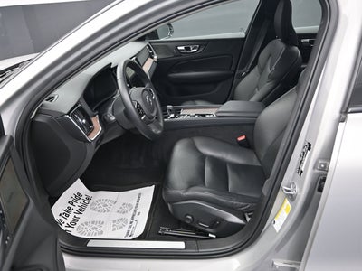 2023 Volvo S60 B5 Plus Dark Theme