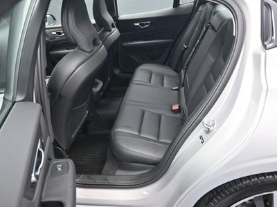 2023 Volvo S60 B5 Plus Dark Theme