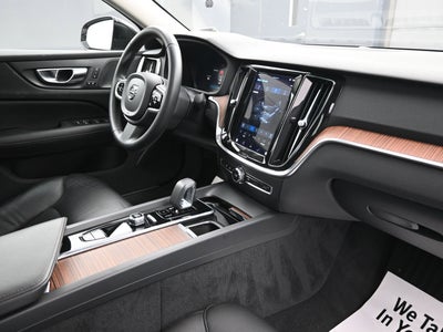 2023 Volvo S60 B5 Plus Dark Theme