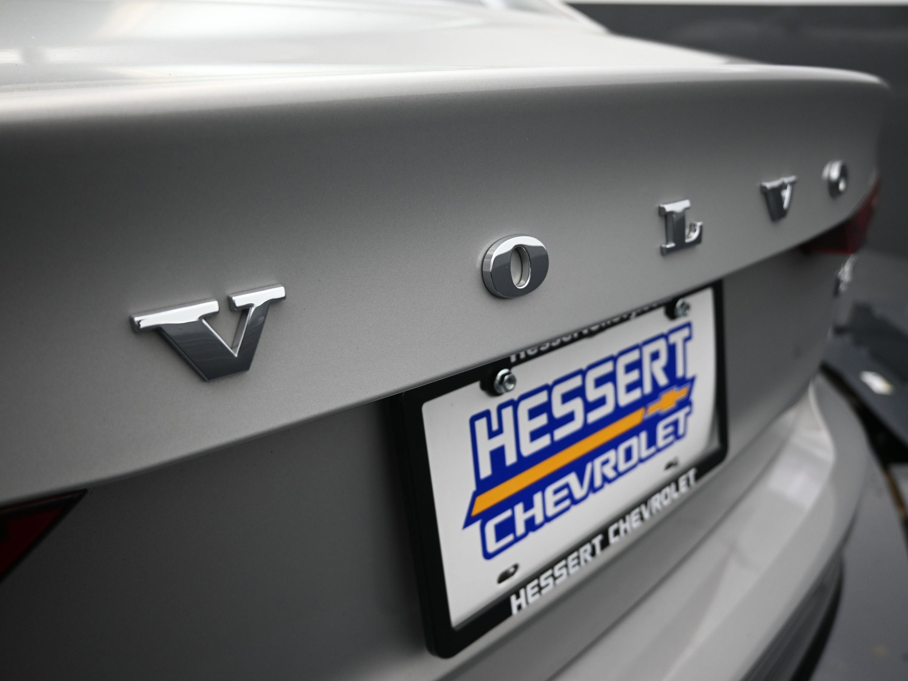 2023 Volvo S60 B5 Plus Dark Theme