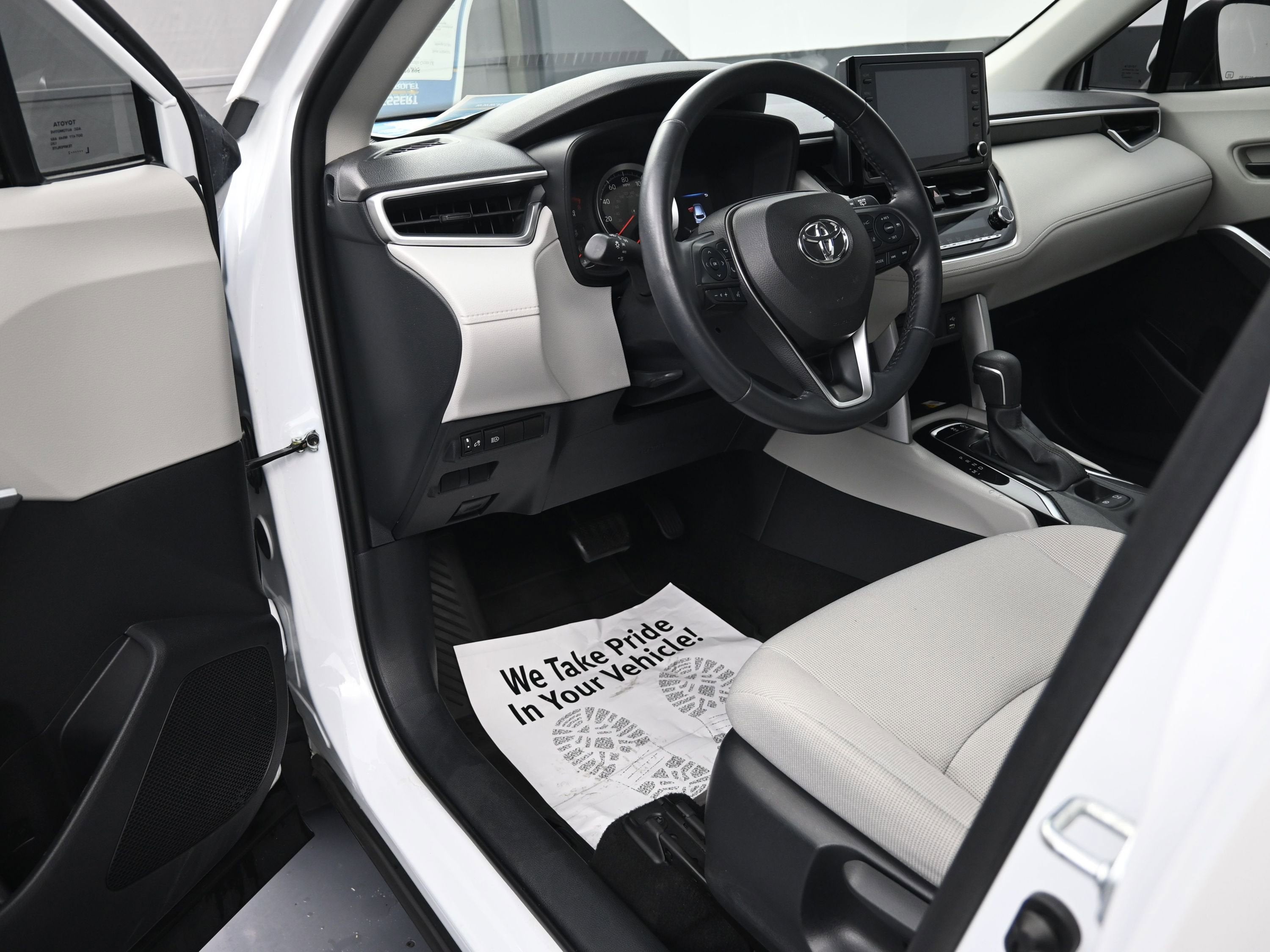 2022 Toyota Corolla Cross LE