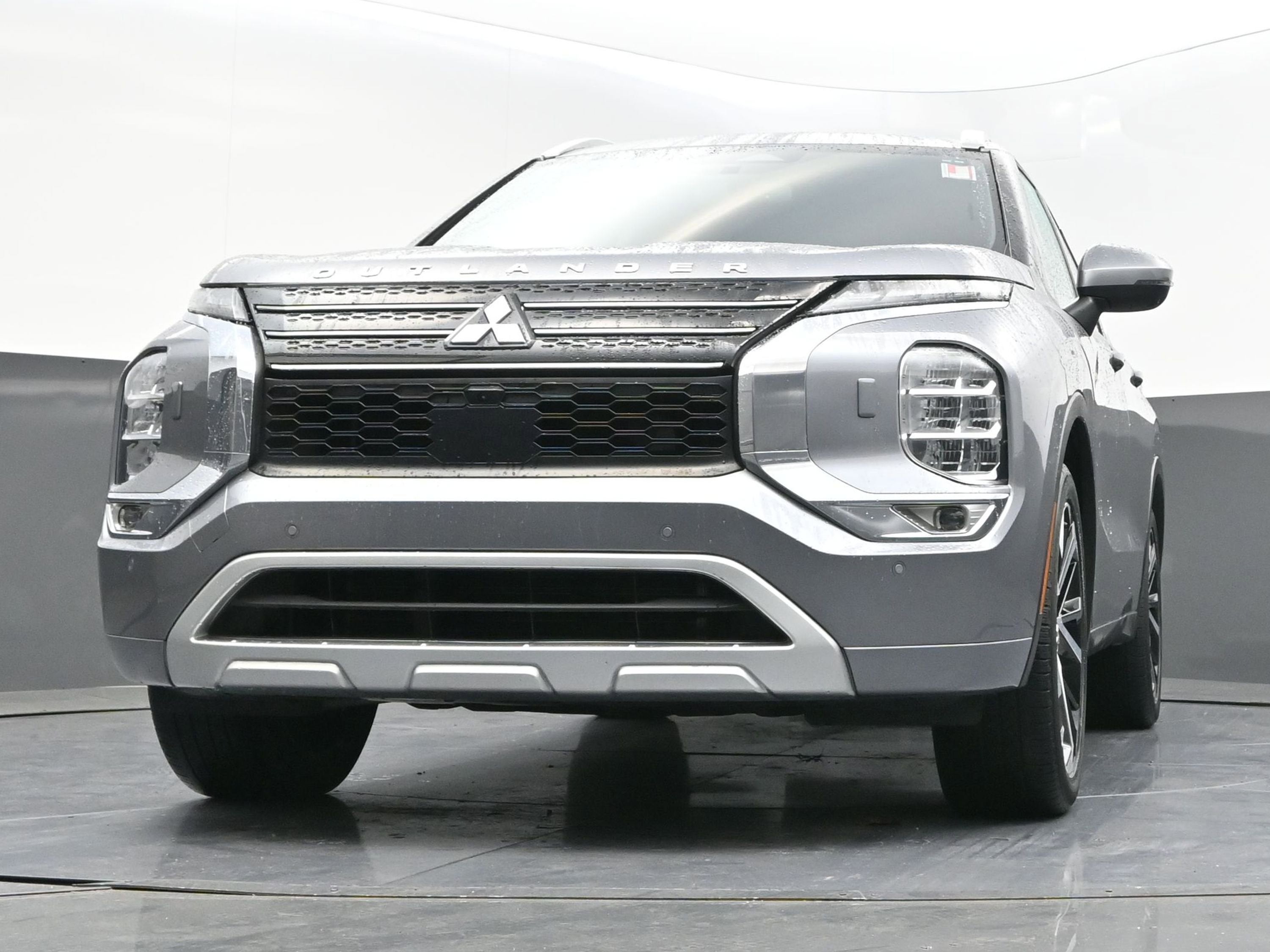 2022 Mitsubishi Outlander SEL Launch Edition S-AWC