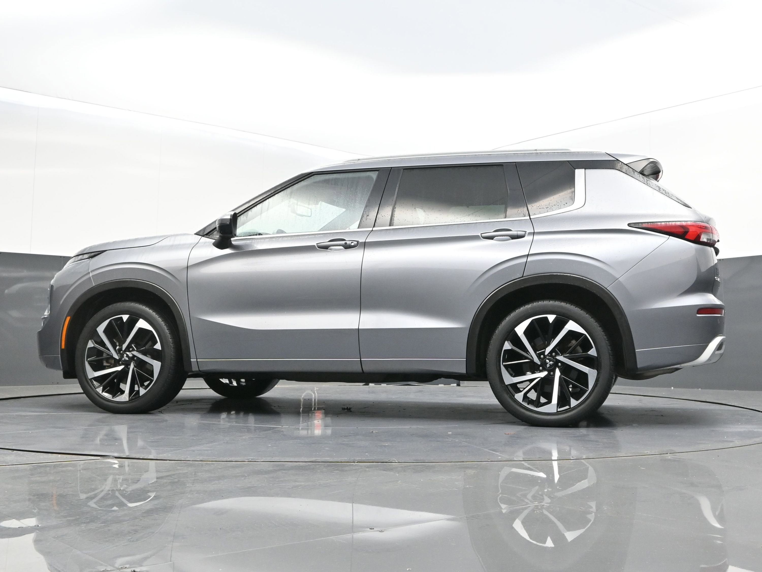 2022 Mitsubishi Outlander SEL Launch Edition S-AWC