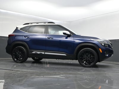 2022 Kia Seltos Nightfall
