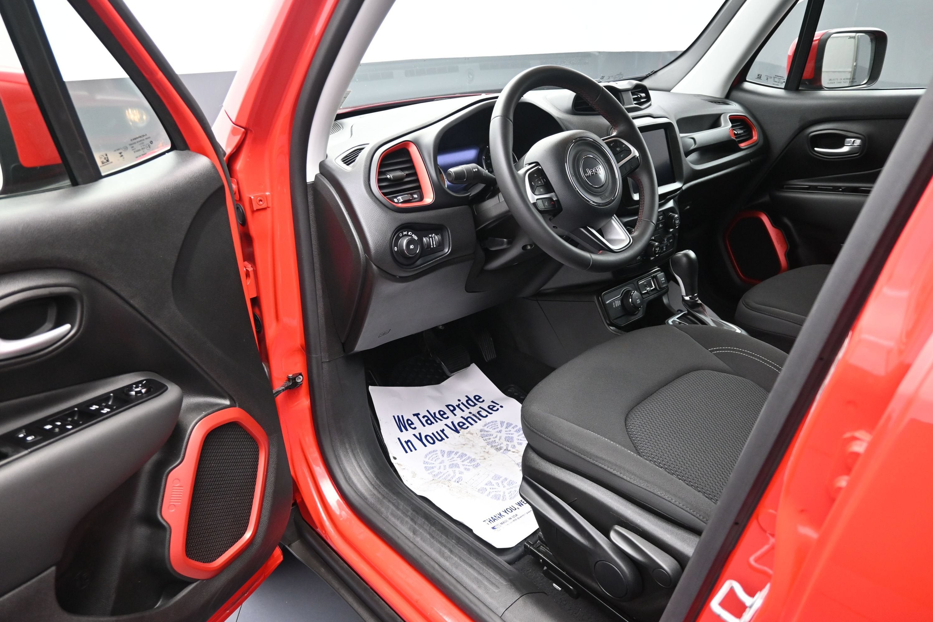 2023 Jeep Renegade Red Edition - Photo 10