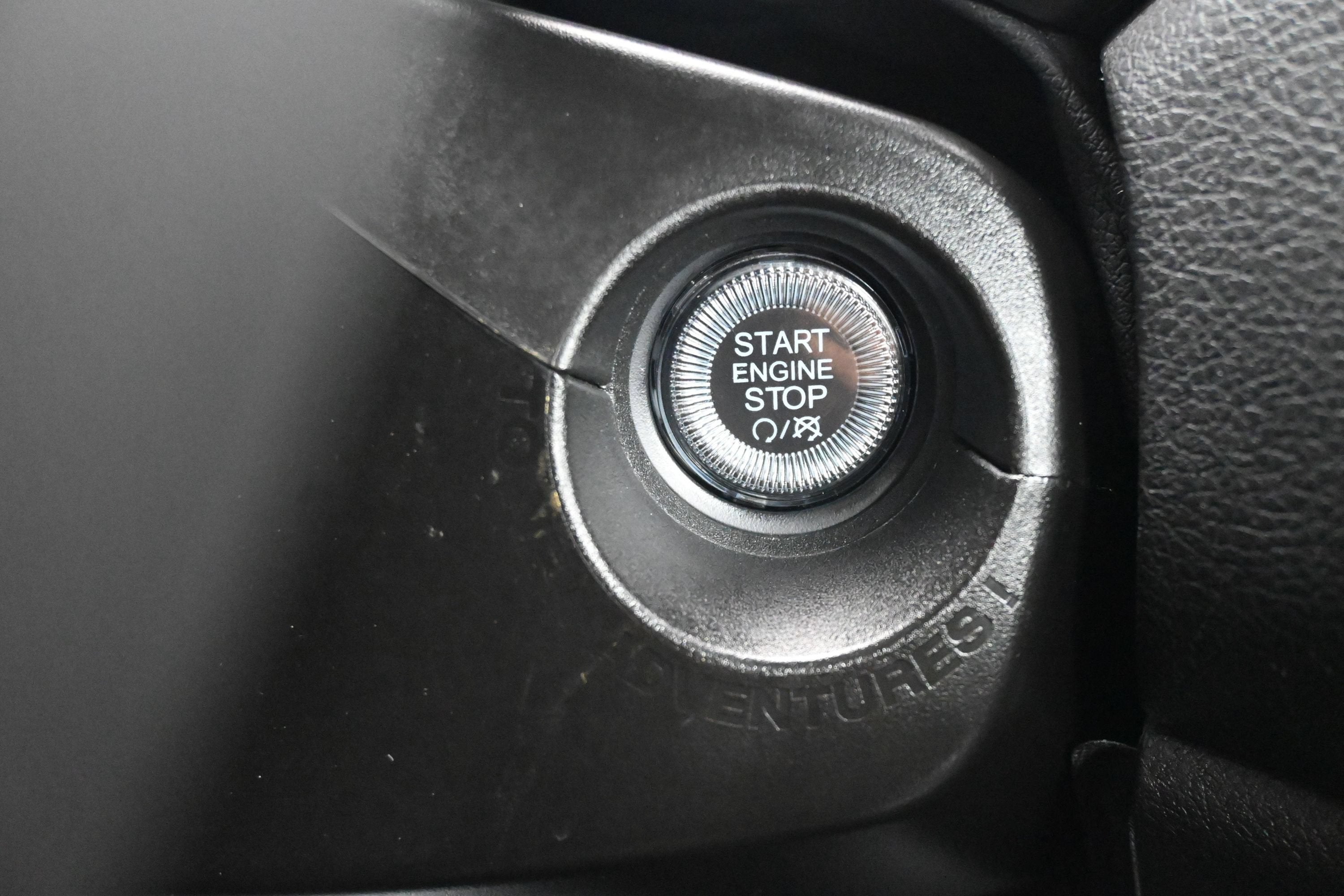 2023 Jeep Renegade Red Edition - Photo 19