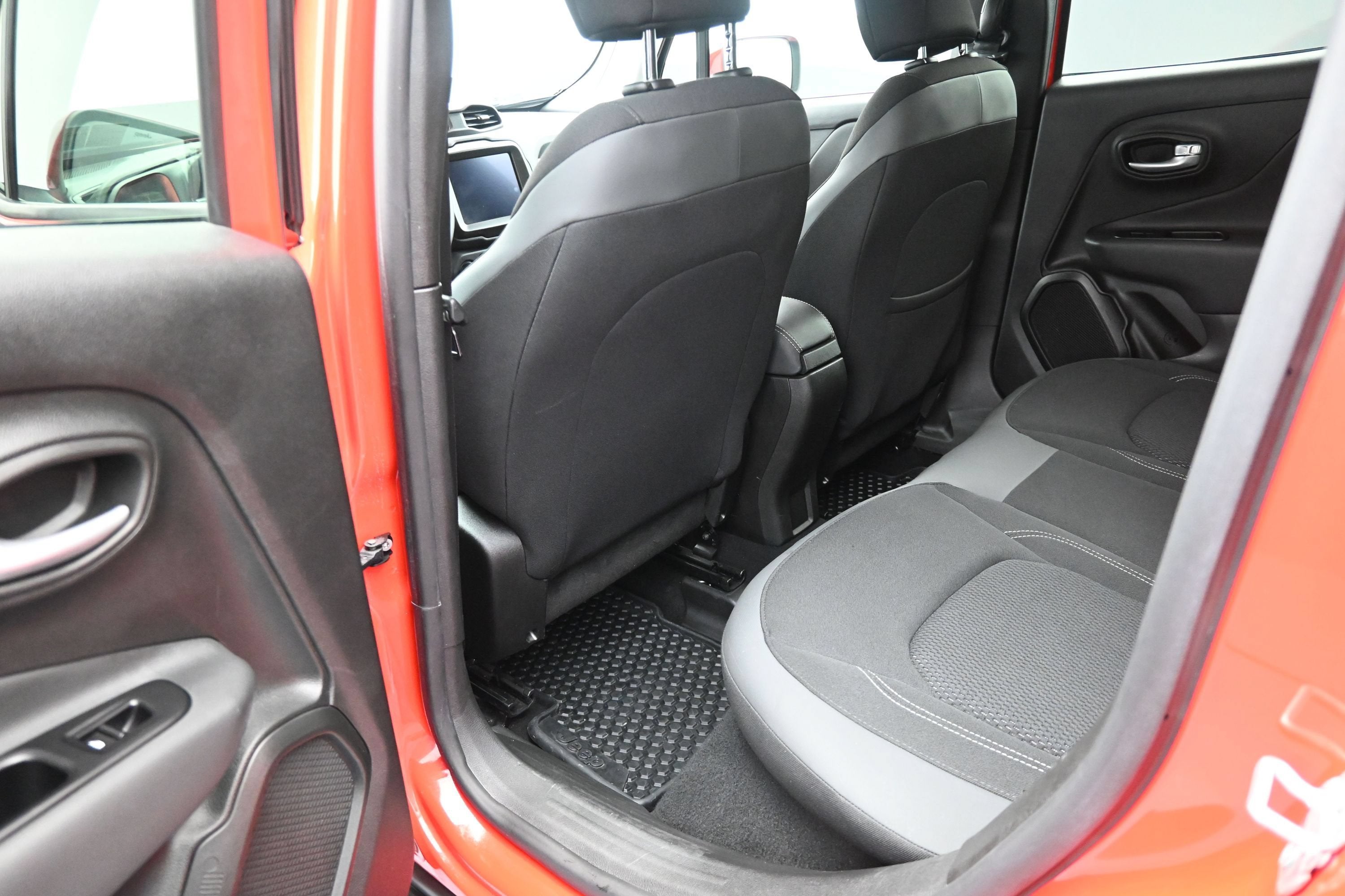 2023 Jeep Renegade Red Edition - Photo 27