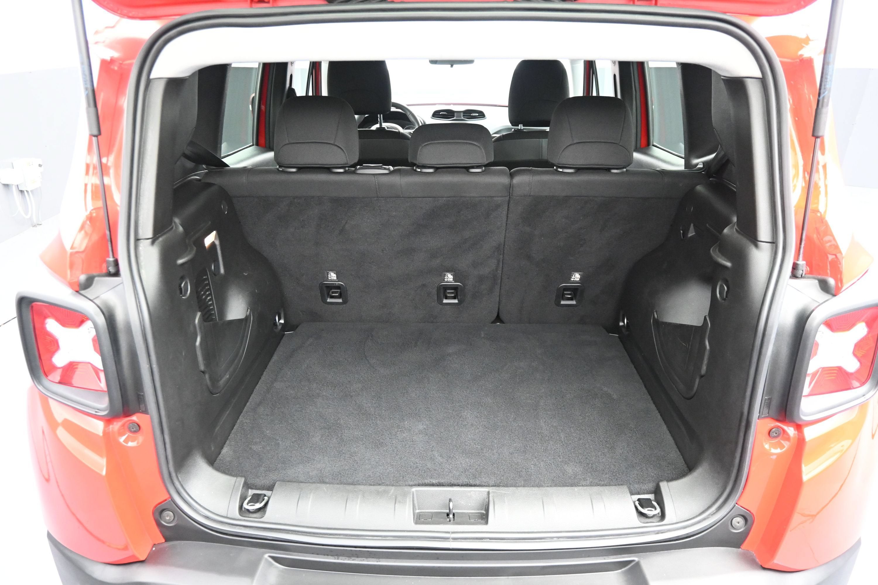 2023 Jeep Renegade Red Edition - Photo 28
