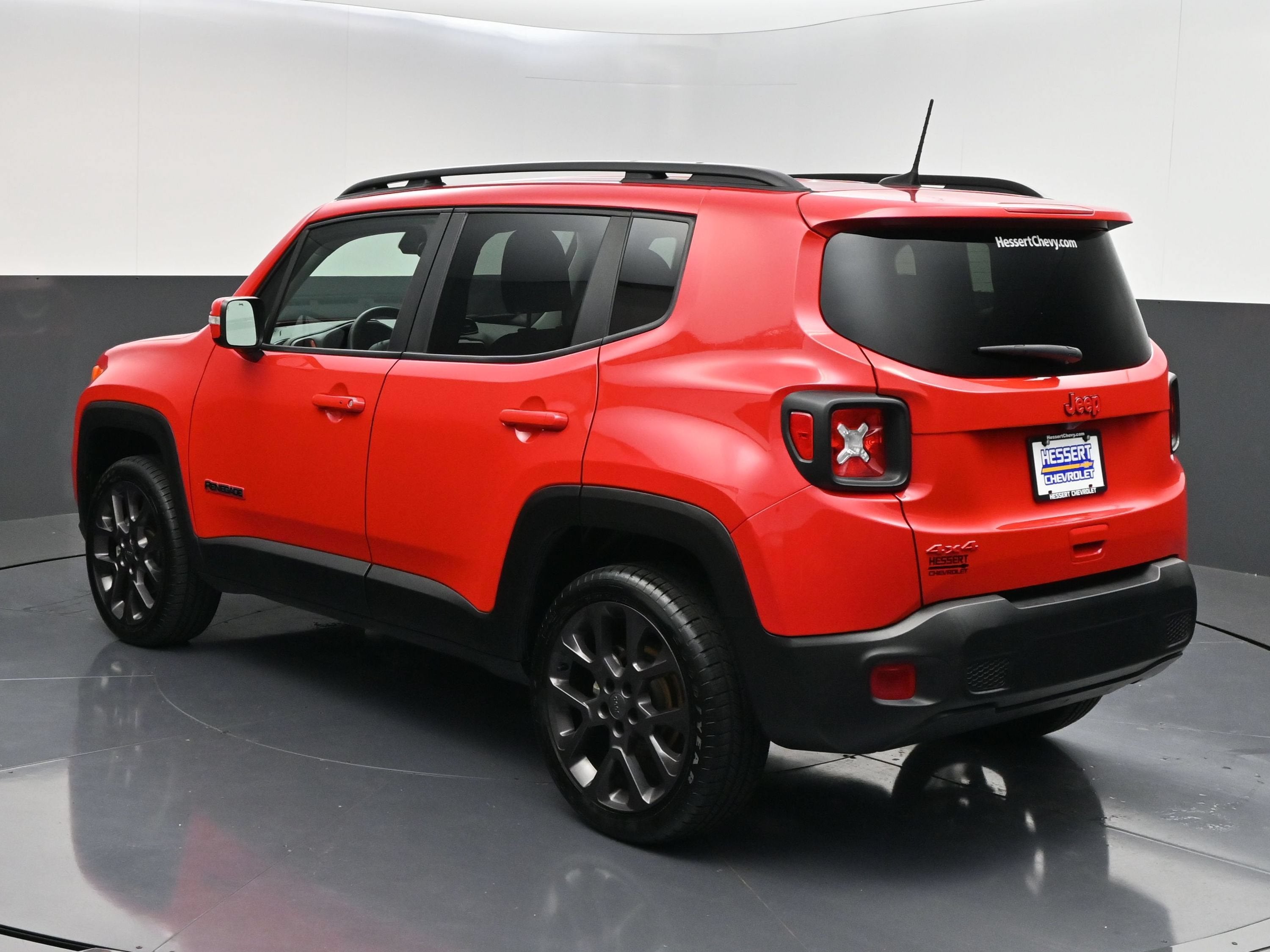 2023 Jeep Renegade Red Edition - Photo 6
