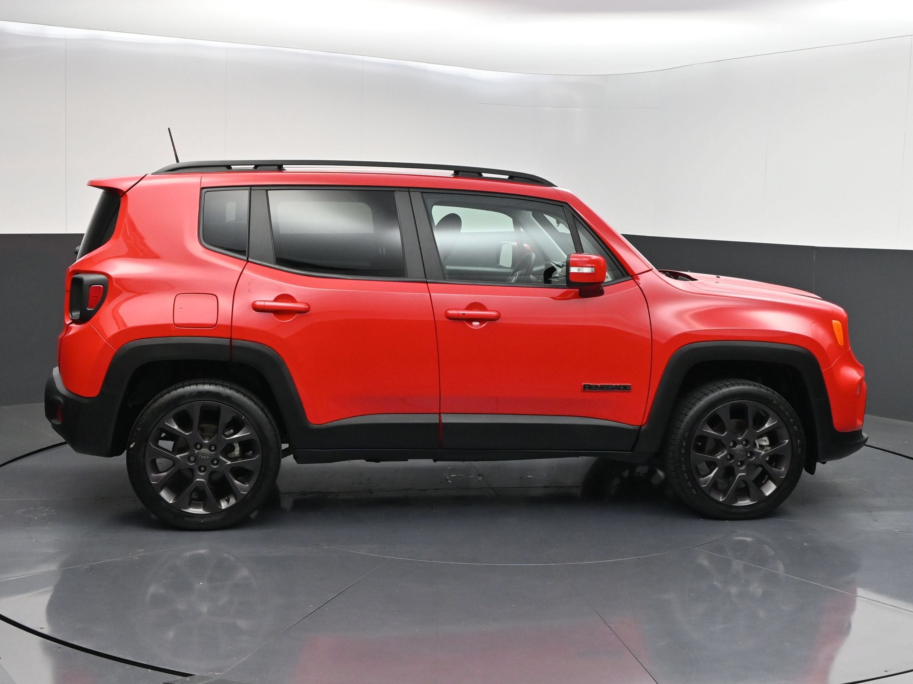 2023 Jeep Renegade Red Edition - Photo 9