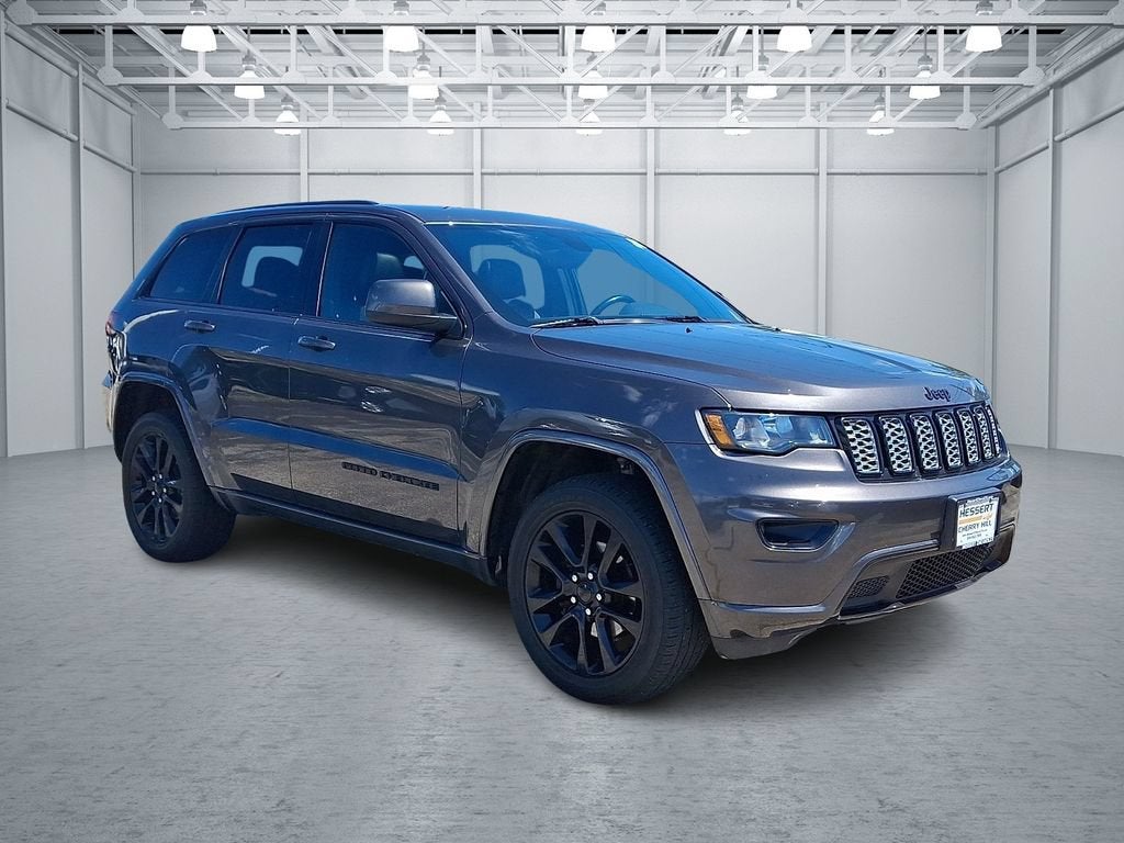 2018 Jeep Grand Cherokee Altitude - Photo 4