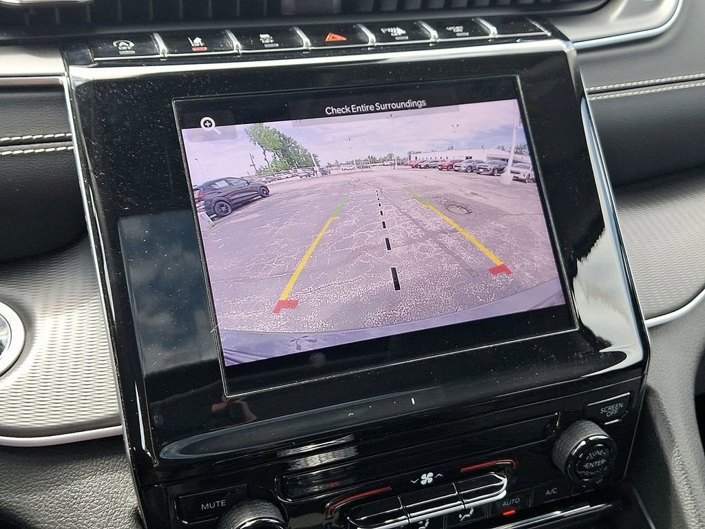 2024 Jeep Grand Cherokee Laredo X 4x4