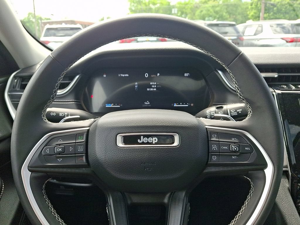 2024 Jeep Grand Cherokee Laredo X 4x4