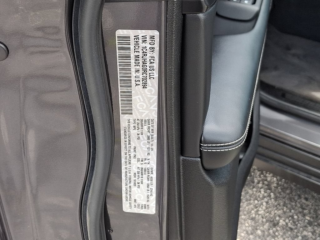 2024 Jeep Grand Cherokee Laredo X 4x4