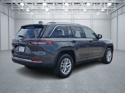 2024 Jeep Grand Cherokee Laredo X 4x4